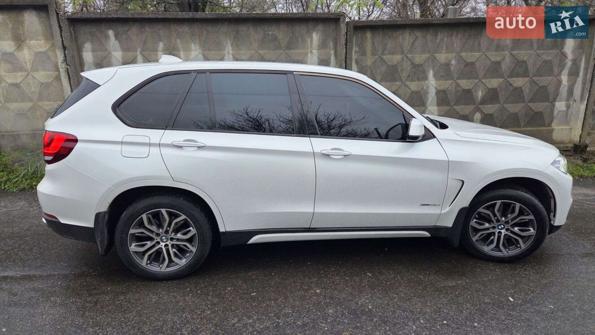 BMW X5 2014 VIN WBAKR010900J05906 фото оголошення 15 з 87