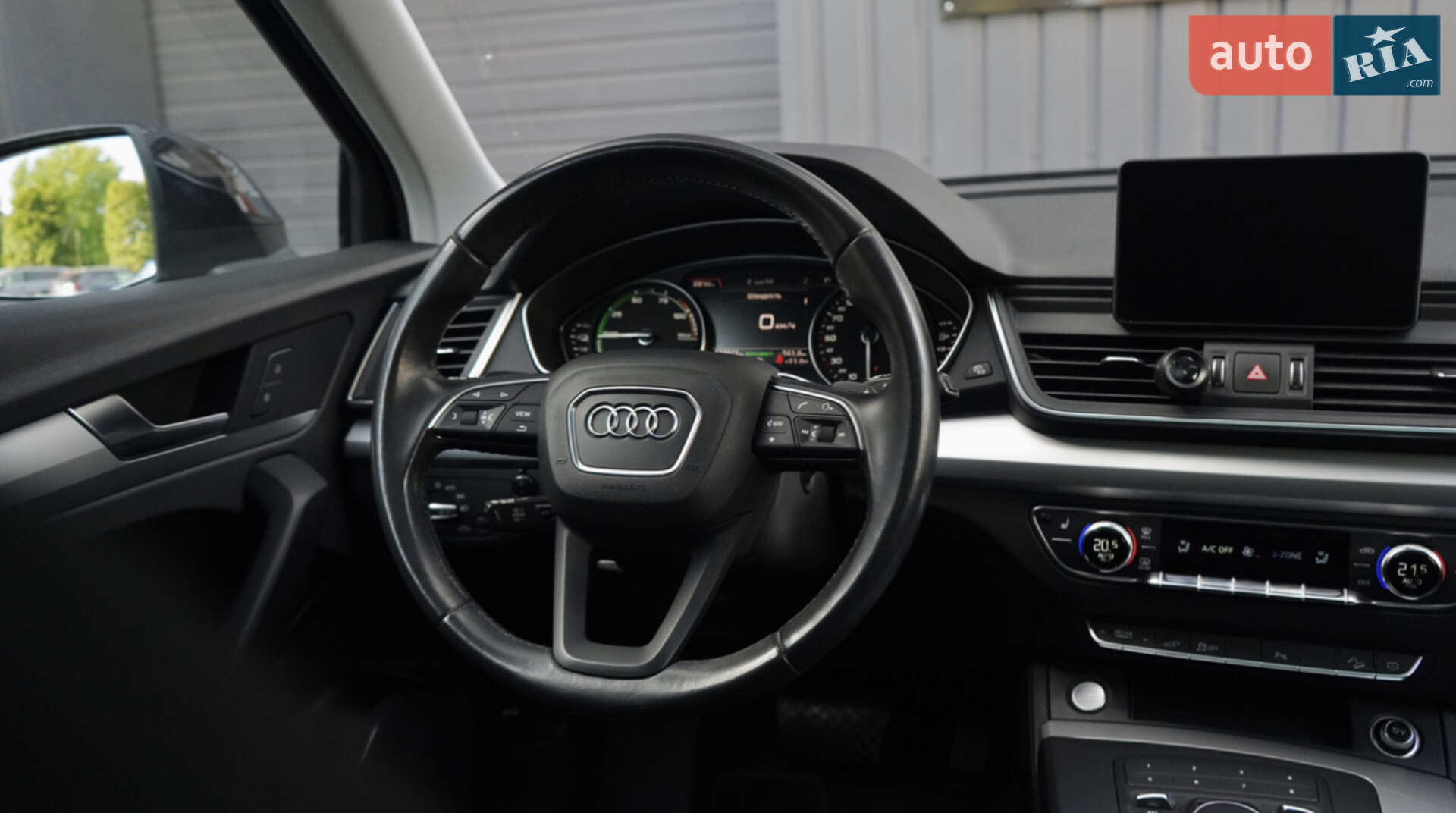 Audi Q5 2020 VIN WAUZZZFY2L2105434 фото оголошення 8 з 28