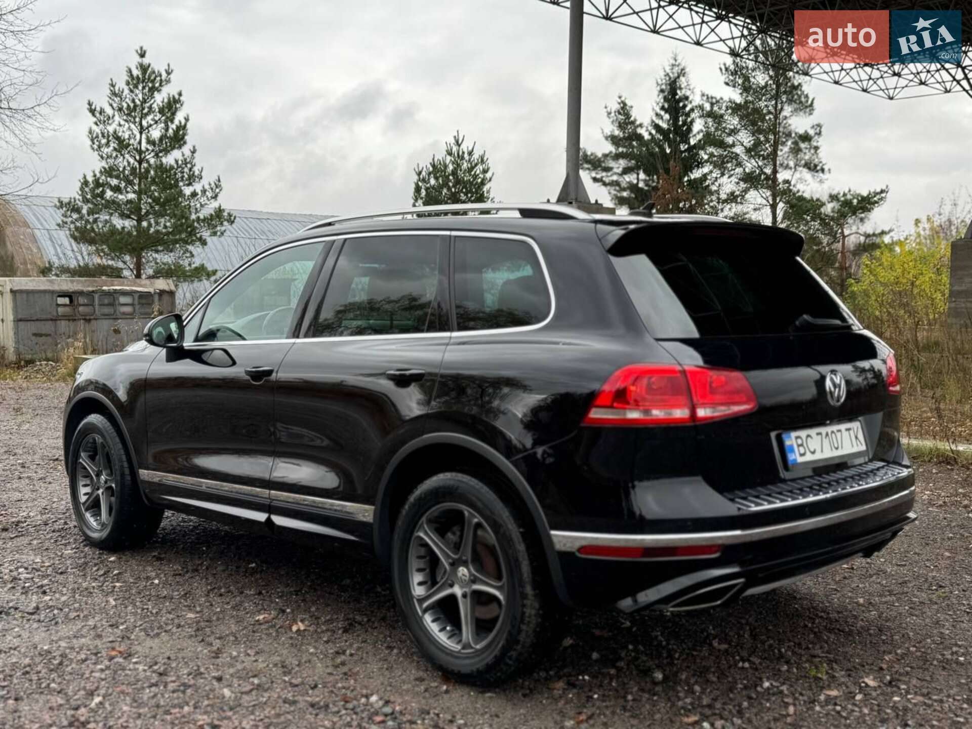 Volkswagen Touareg 2017 VIN WVGZZZ7PZHD043121 фото оголошення 3 з 27
