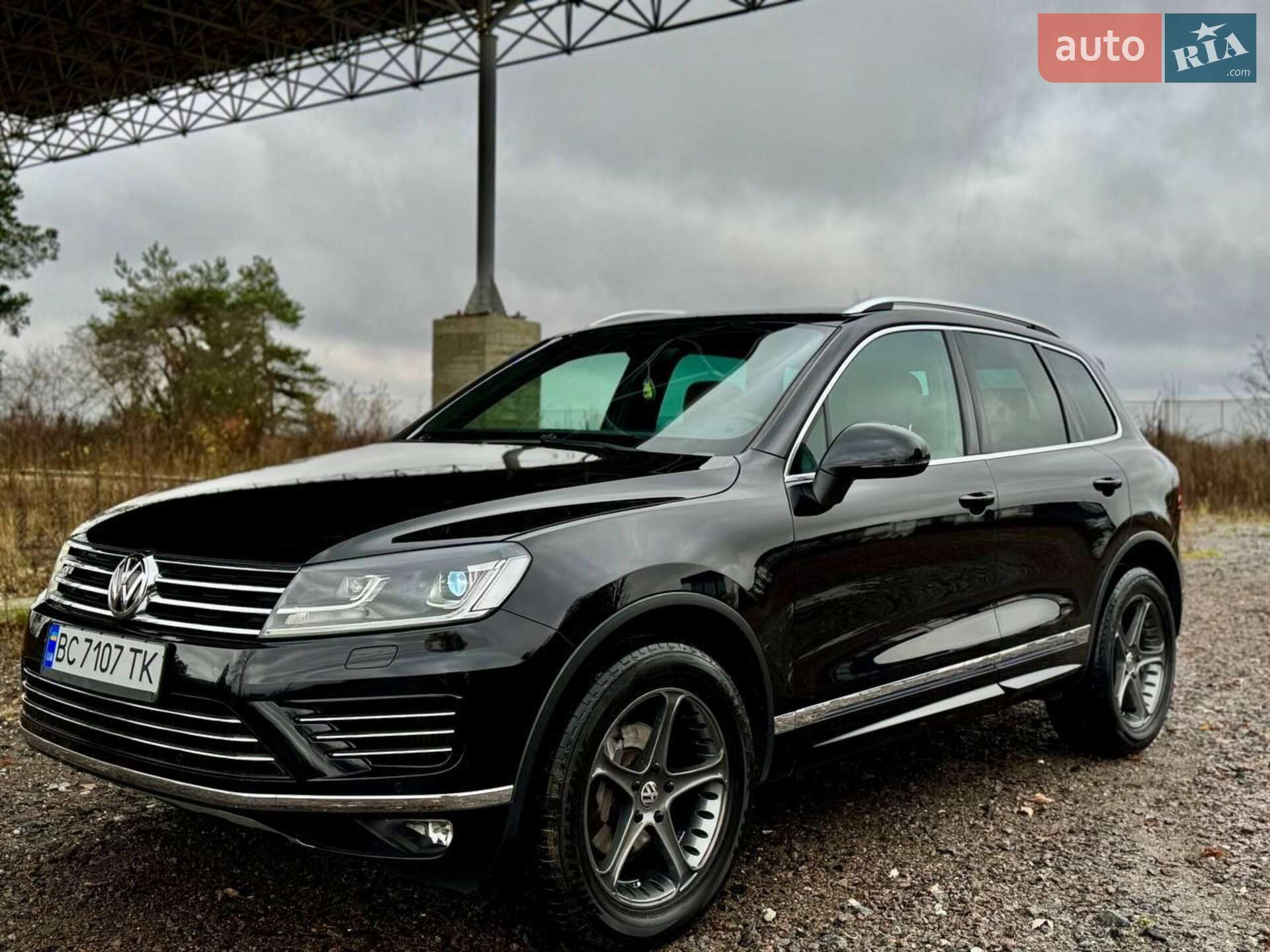 Volkswagen Touareg 2017 VIN WVGZZZ7PZHD043121 фото оголошення 10 з 27