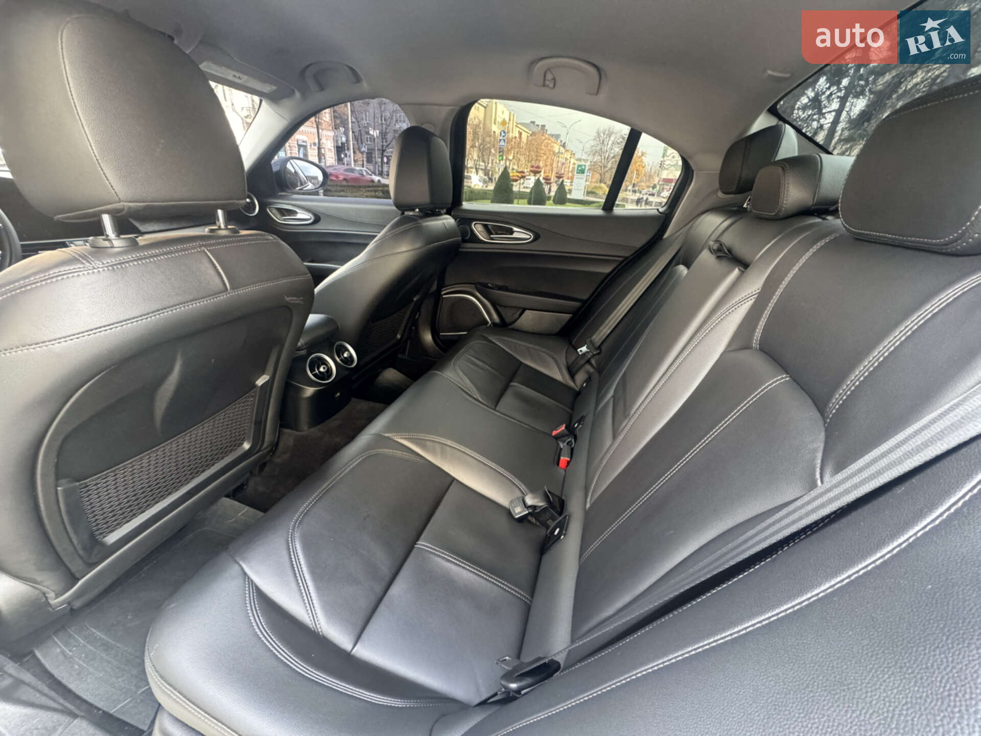 Alfa Romeo Giulia 2020 VIN ZARFAMAN3K7609494 фото оголошення 37 з 65