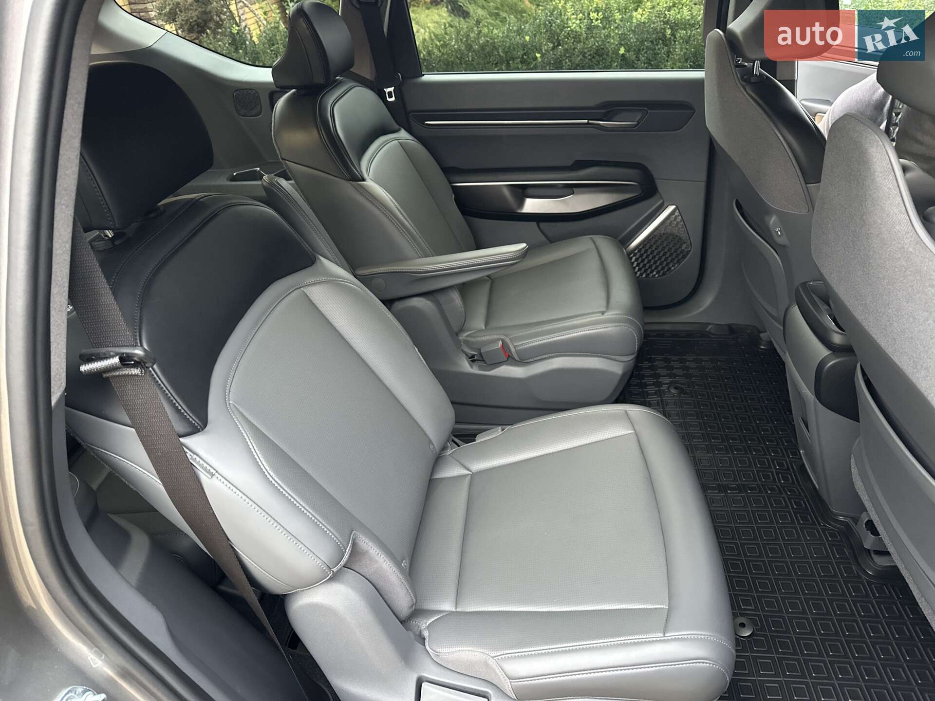 Kia EV9 2023 VIN KNDAB5S11R6030524 фото оголошення 18 з 35