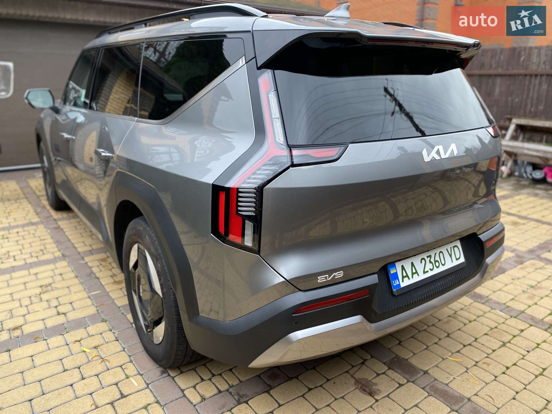 Kia EV9 2023 VIN KNDAB5S11R6030524 фото оголошення 28 з 35