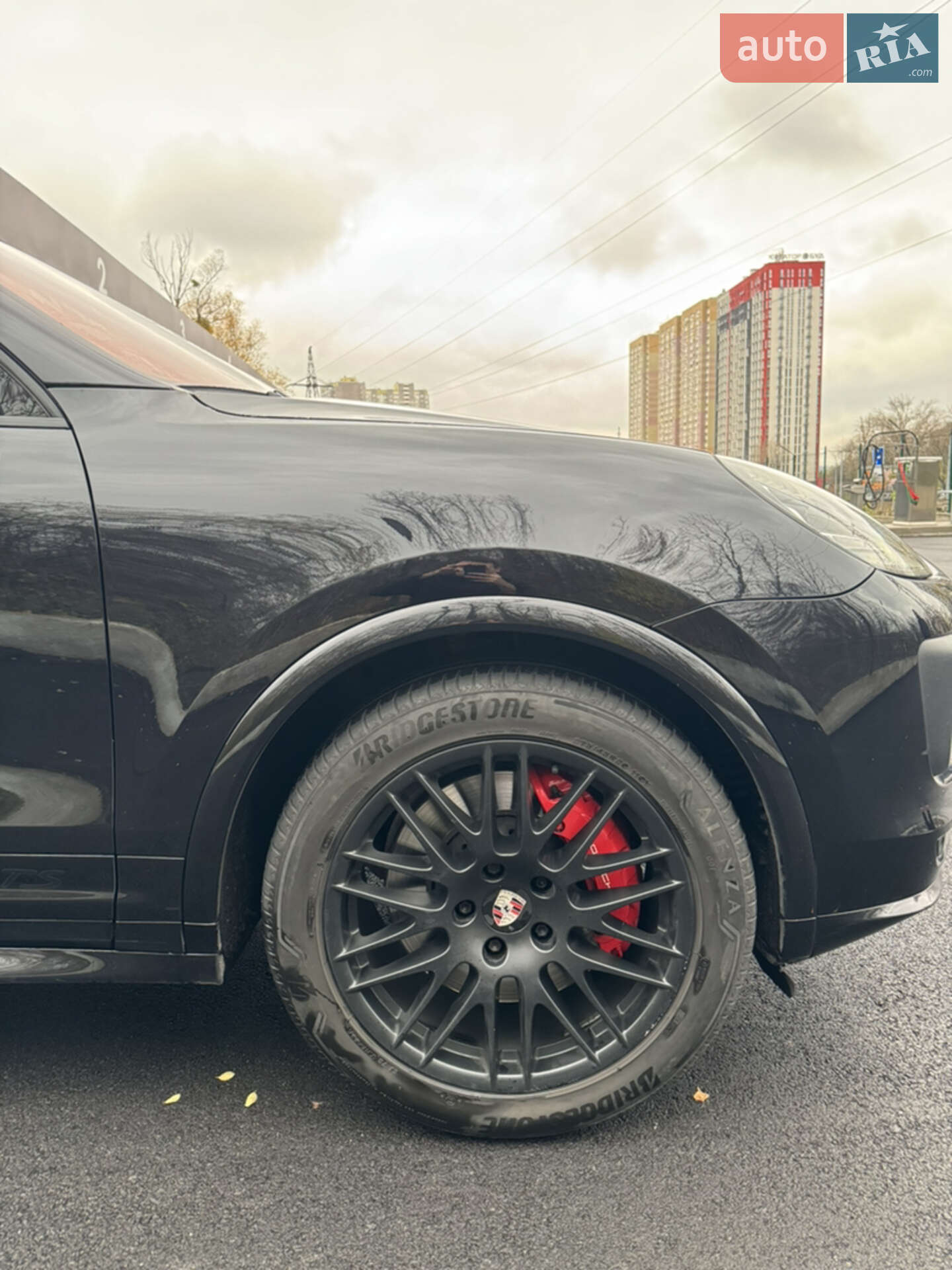 Porsche Cayenne 2017 VIN WP1ZZZ92ZHLA84060 фото оголошення 2 з 28