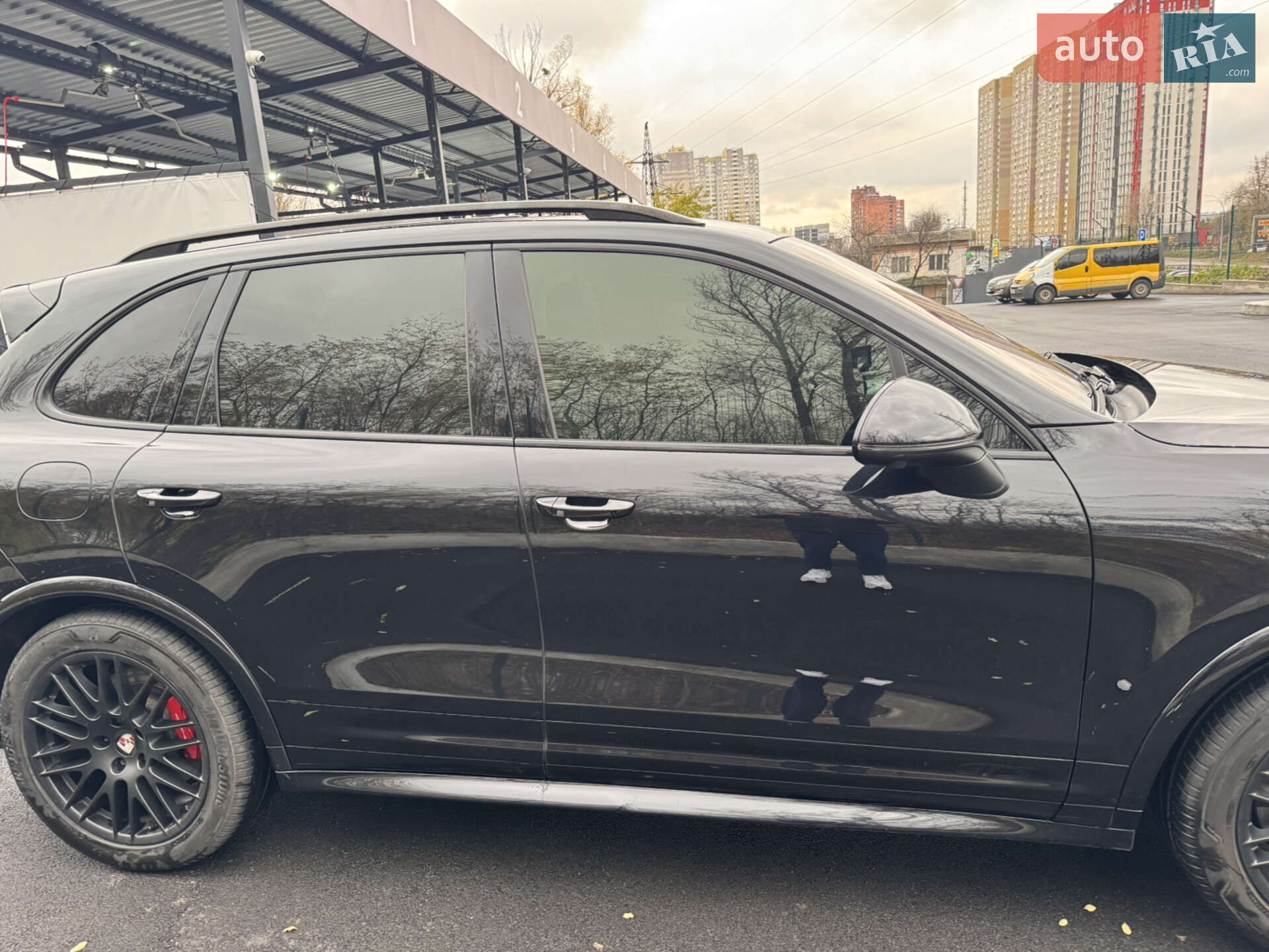 Porsche Cayenne 2017 VIN WP1ZZZ92ZHLA84060 фото оголошення 5 з 28