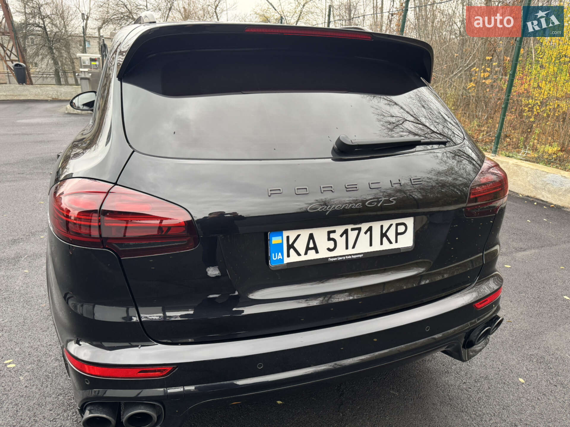 Porsche Cayenne 2017 VIN WP1ZZZ92ZHLA84060 фото оголошення 6 з 28