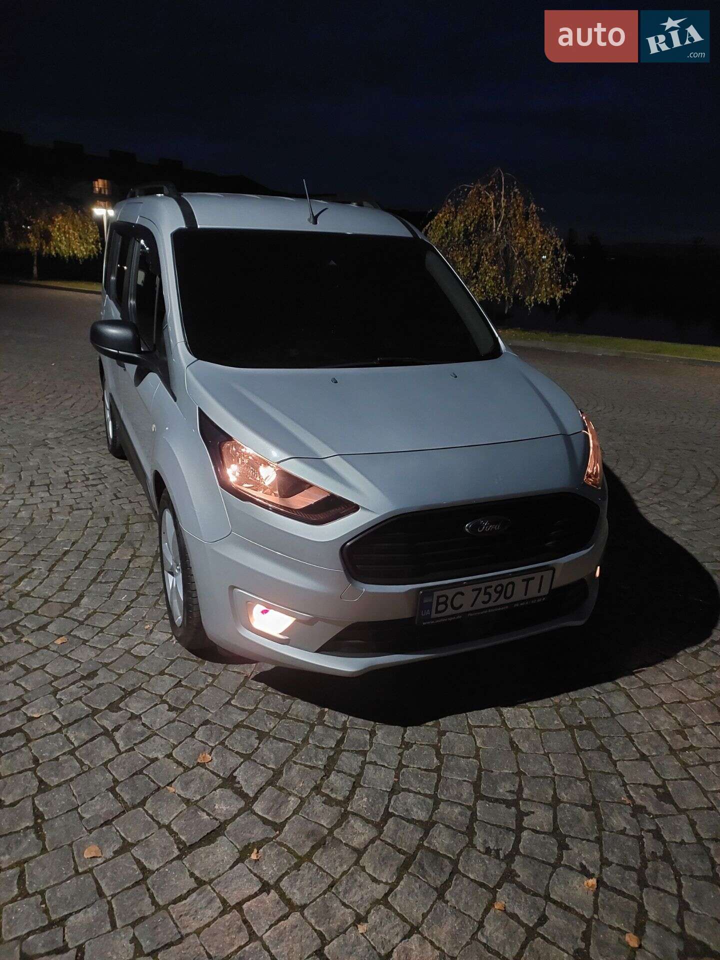 Ford Tourneo Connect 2018 VIN WF0TXXWPGTJU72925 фото оголошення 3 з 80