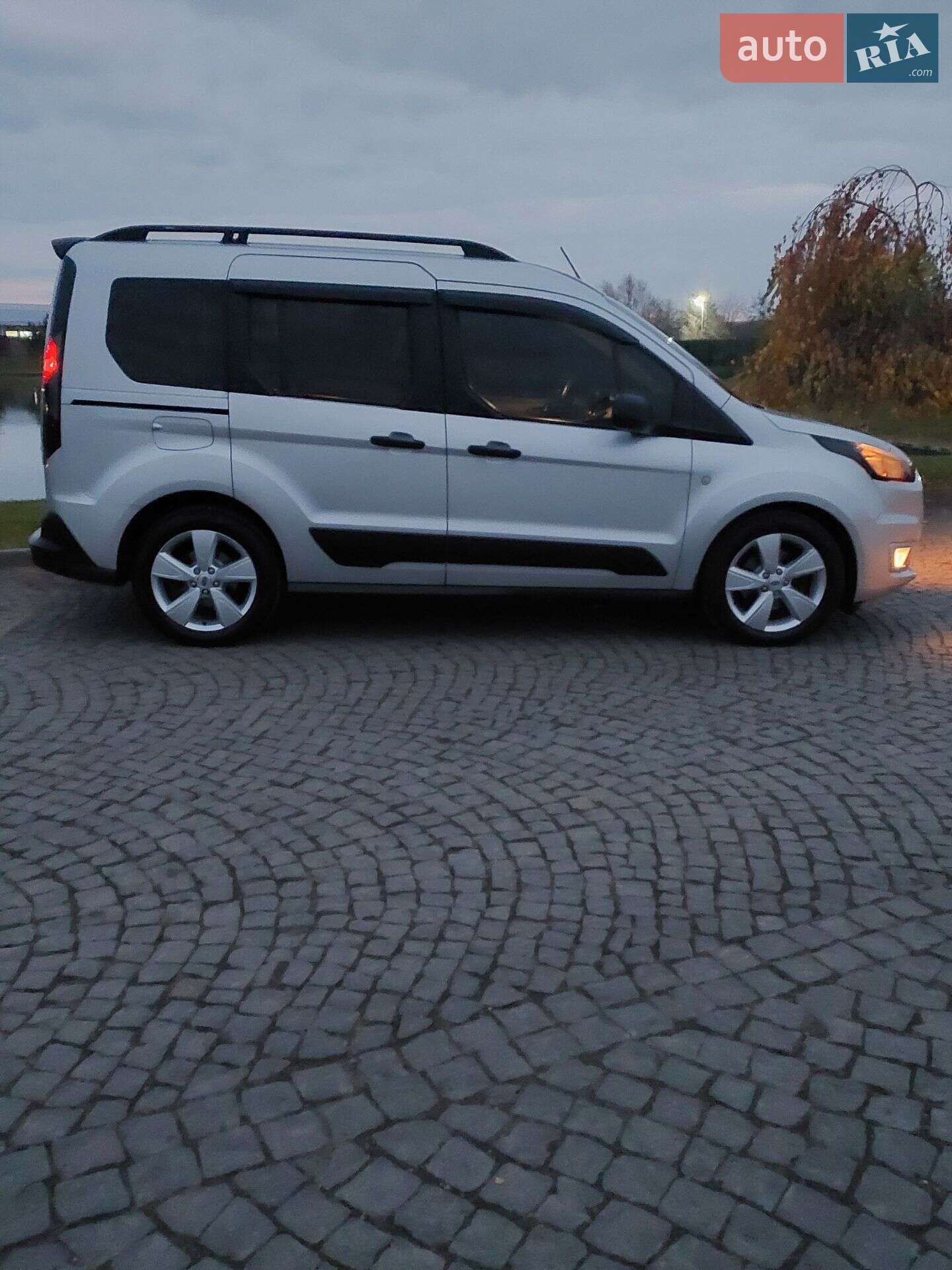 Ford Tourneo Connect 2018 VIN WF0TXXWPGTJU72925 фото оголошення 22 з 80