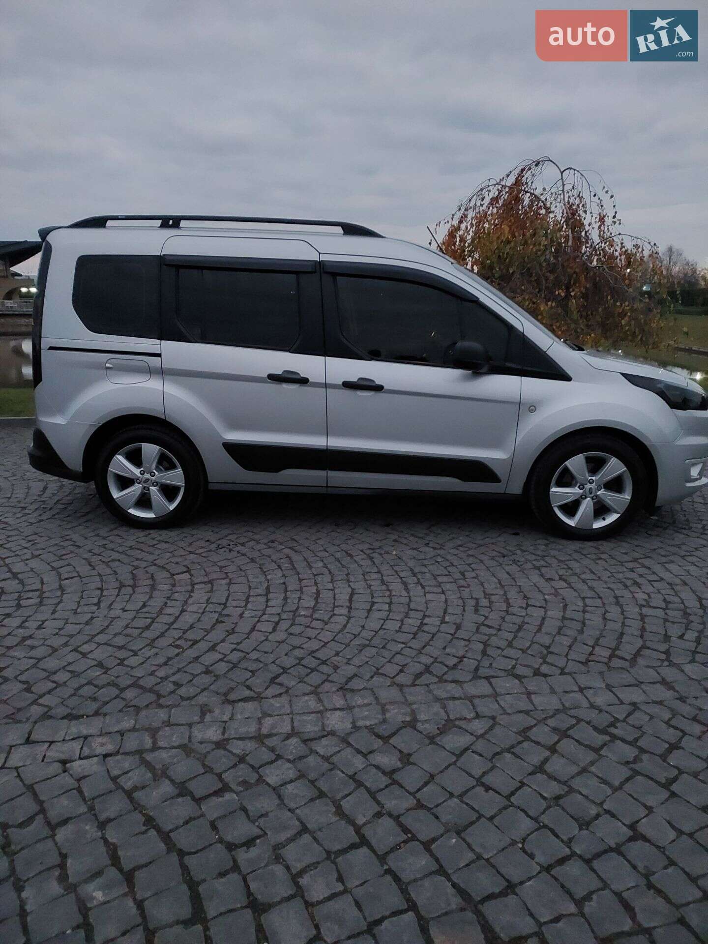 Ford Tourneo Connect 2018 VIN WF0TXXWPGTJU72925 фото оголошення 23 з 80