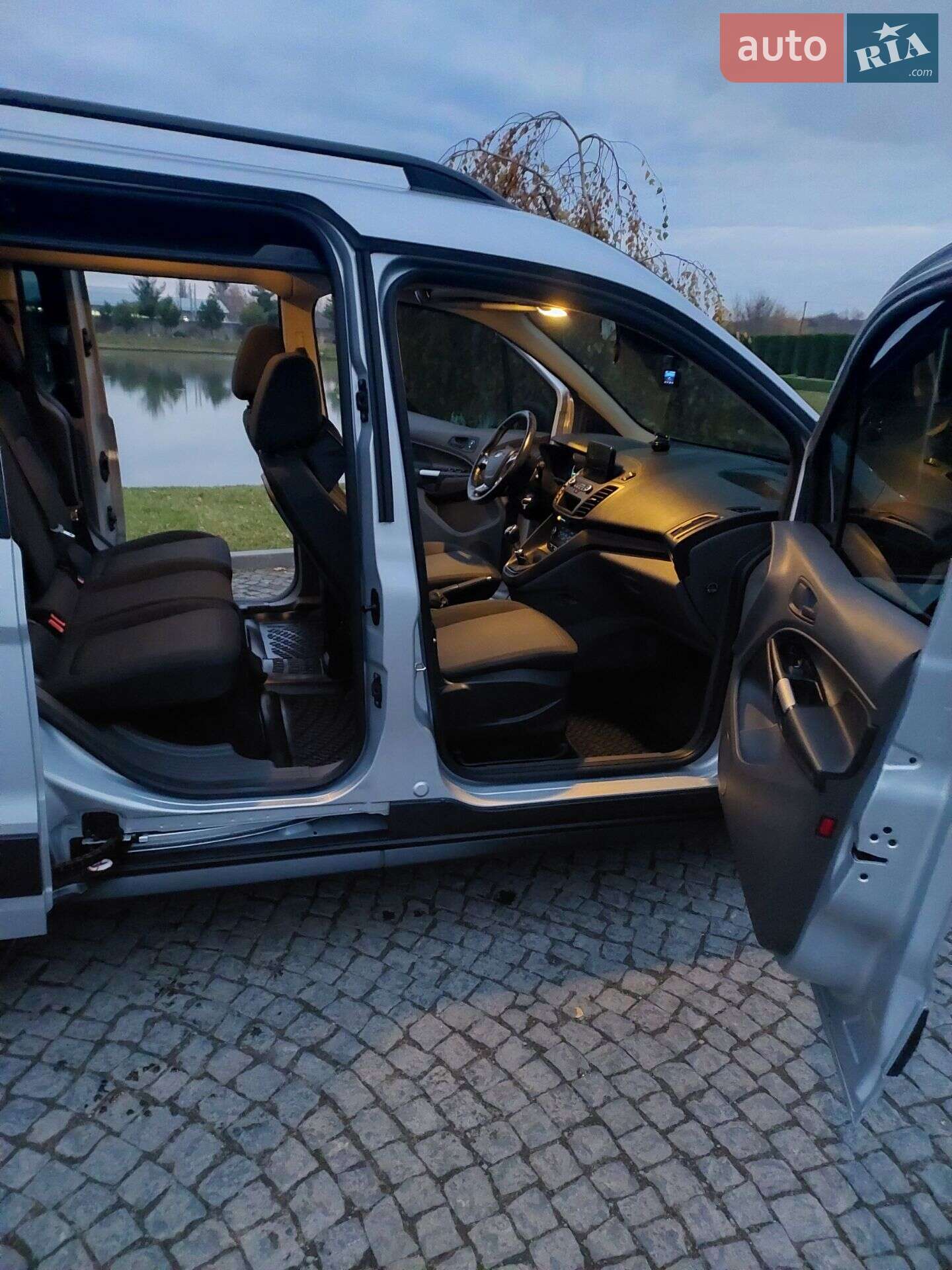 Ford Tourneo Connect 2018 VIN WF0TXXWPGTJU72925 фото оголошення 54 з 80