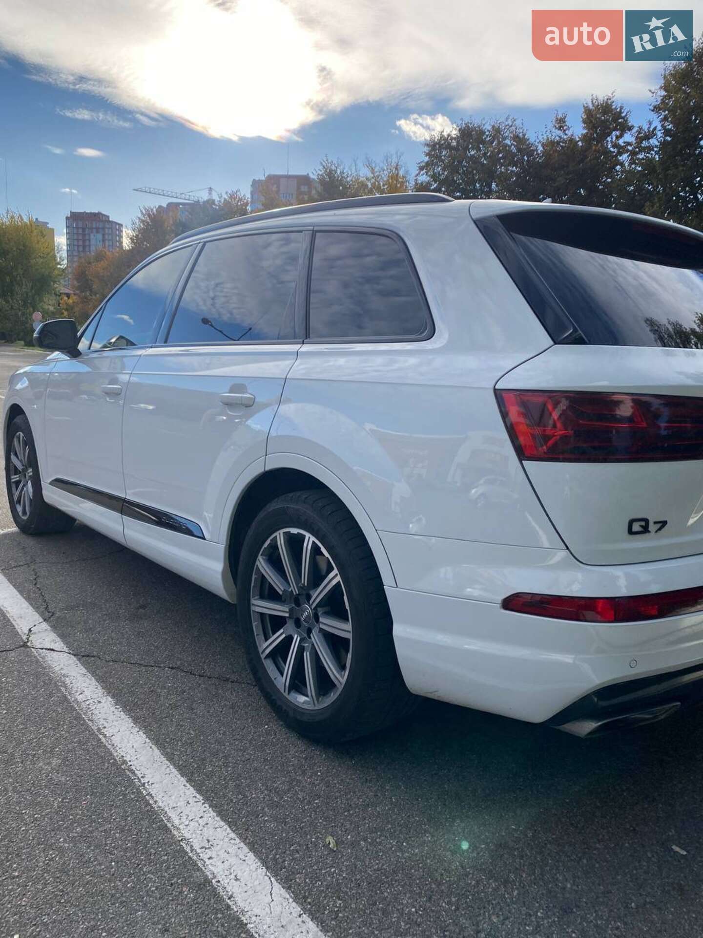 Audi Q7 2017 VIN WA1VAAF7XJD017583 фото оголошення 23 з 23