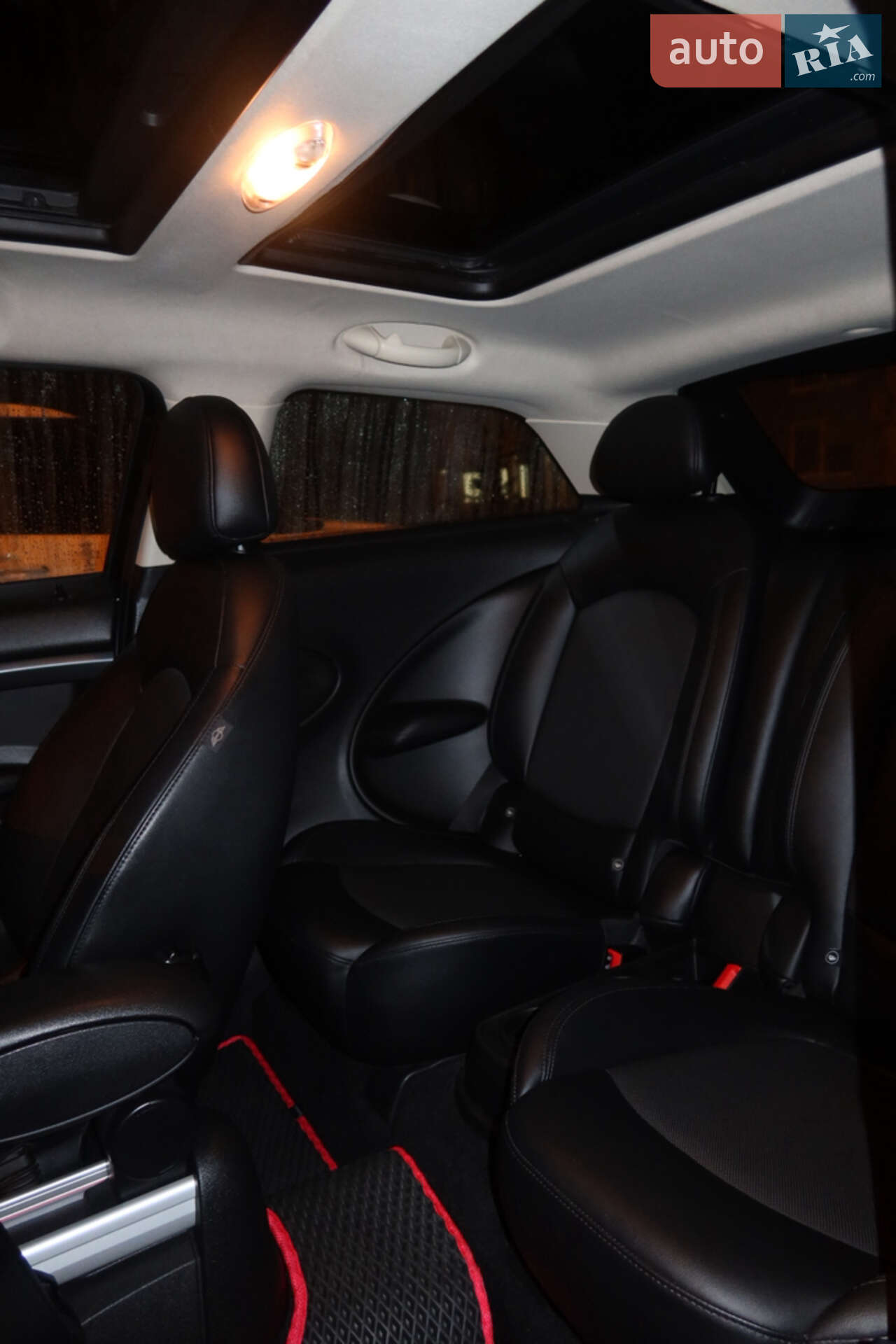 Mini Paceman 2015 VIN WMWSS7C56FWS44886 фото оголошення 13 з 18