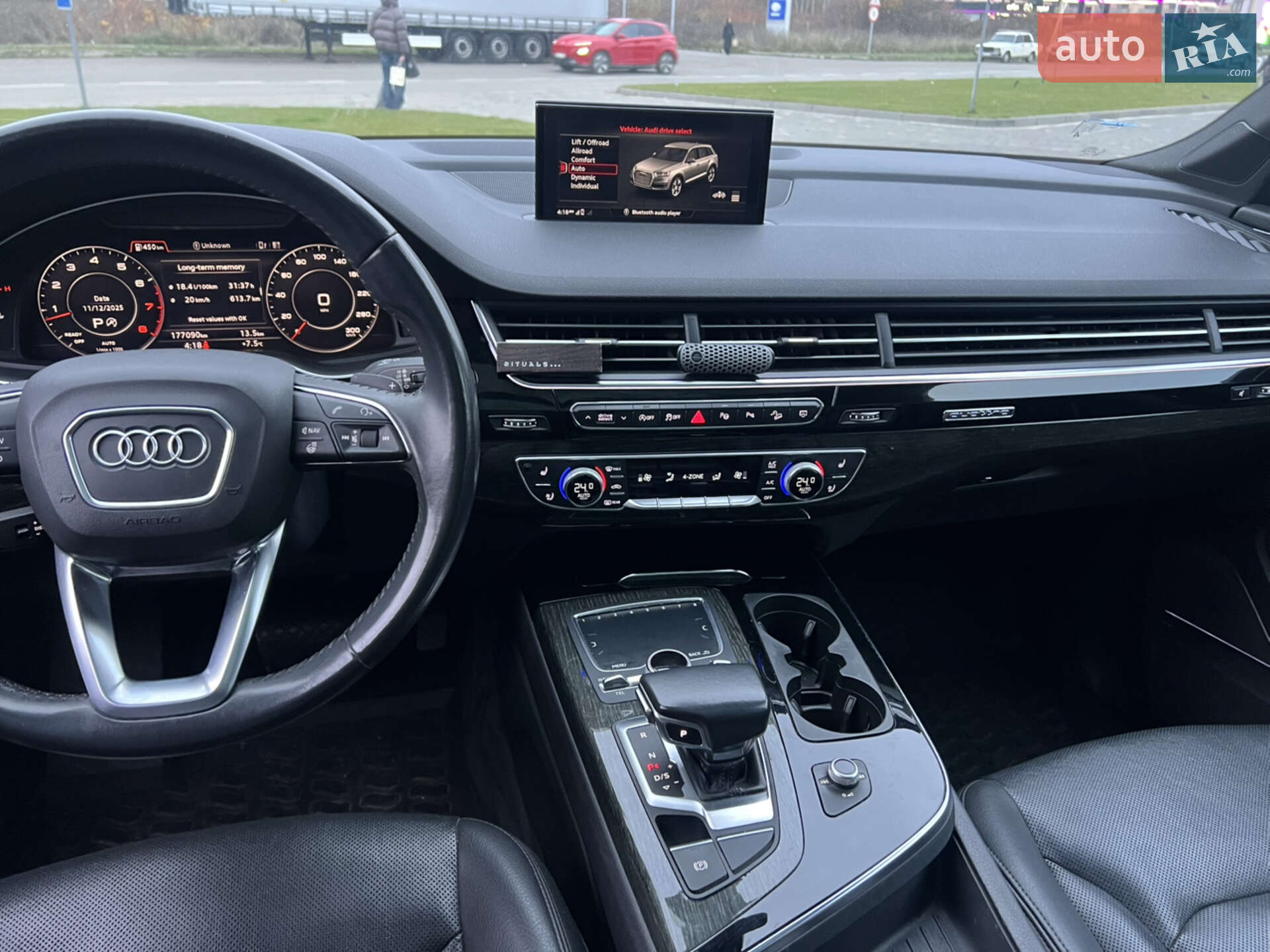 Audi Q7 2019 VIN WA1LAAF72KD046763 фото оголошення 23 з 30