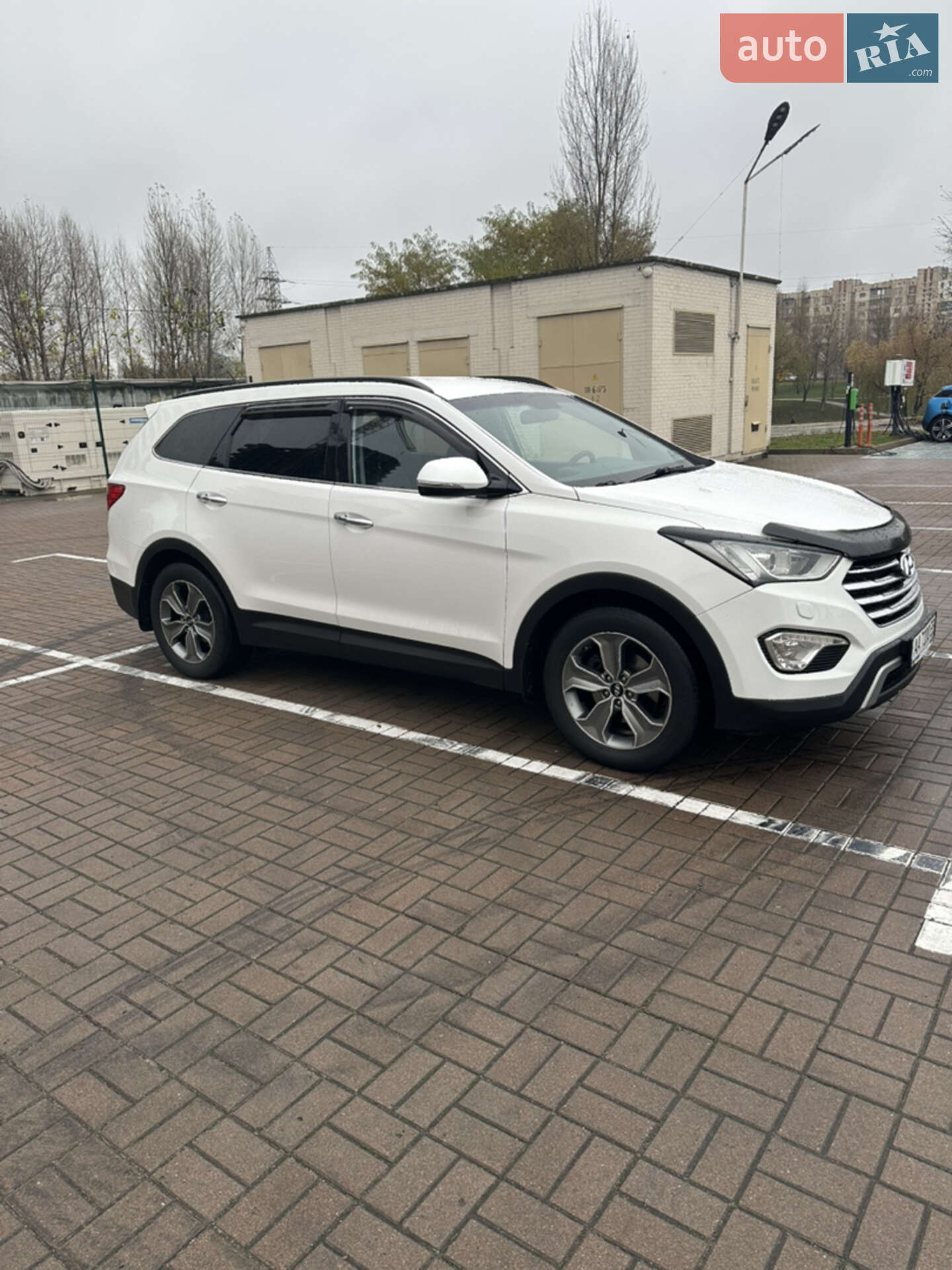Hyundai Grand Santa Fe 2015 VIN KMHSN81XDFU119680 фото оголошення 3 з 16