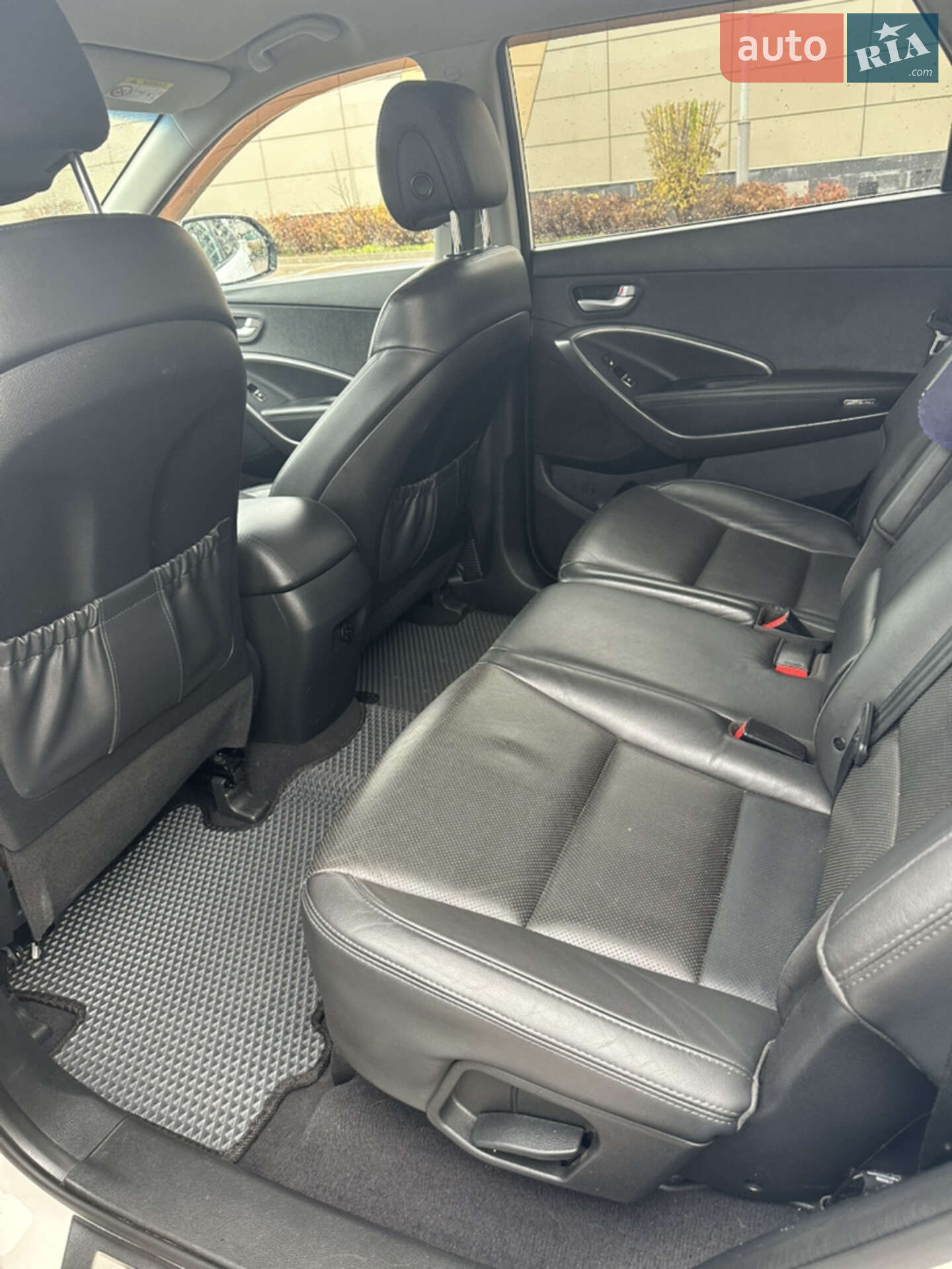 Hyundai Grand Santa Fe 2015 VIN KMHSN81XDFU119680 фото оголошення 9 з 16