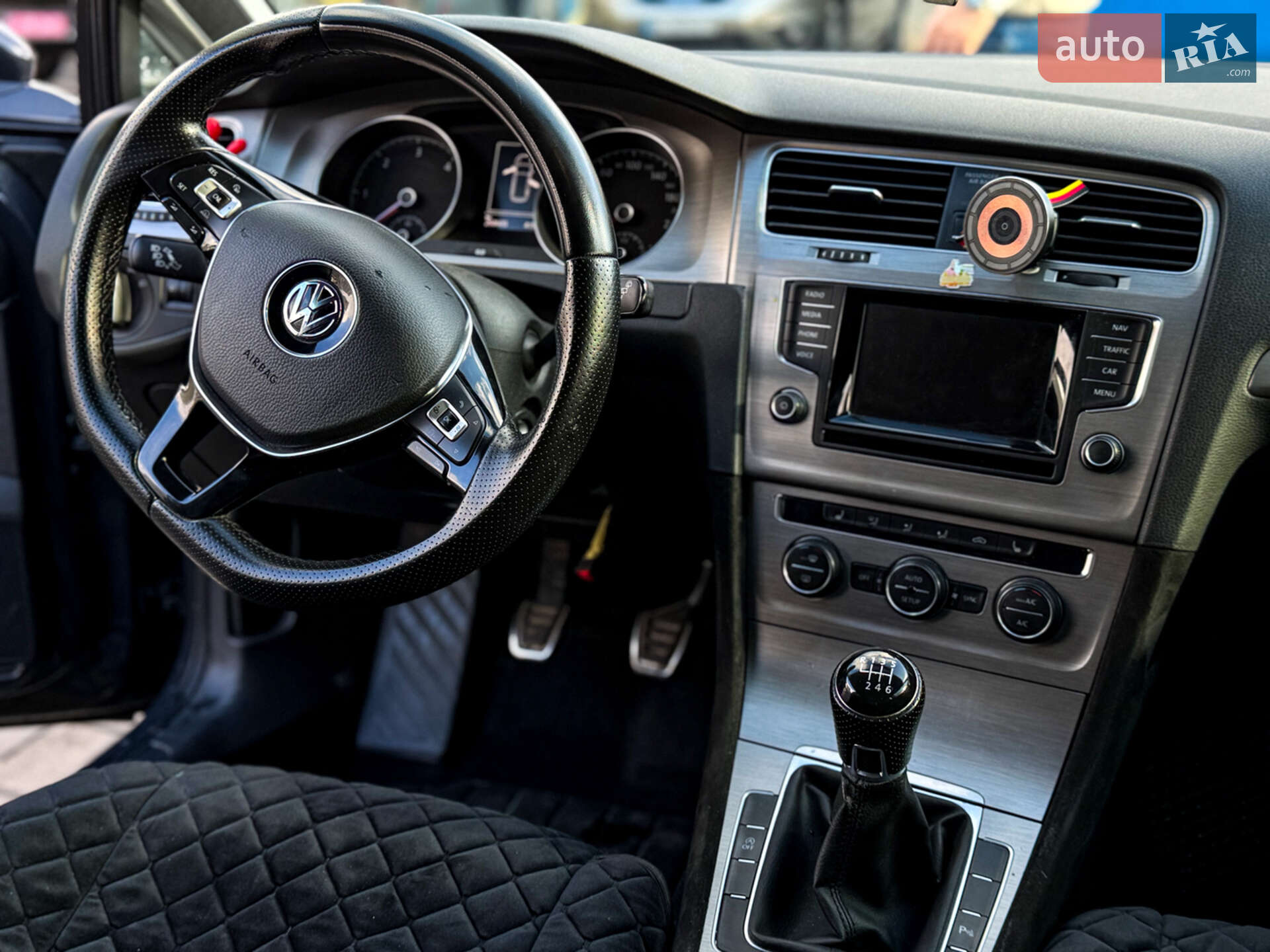 Volkswagen Golf 2014 VIN WVWZZZAUZEP582355 фото оголошення 6 з 12