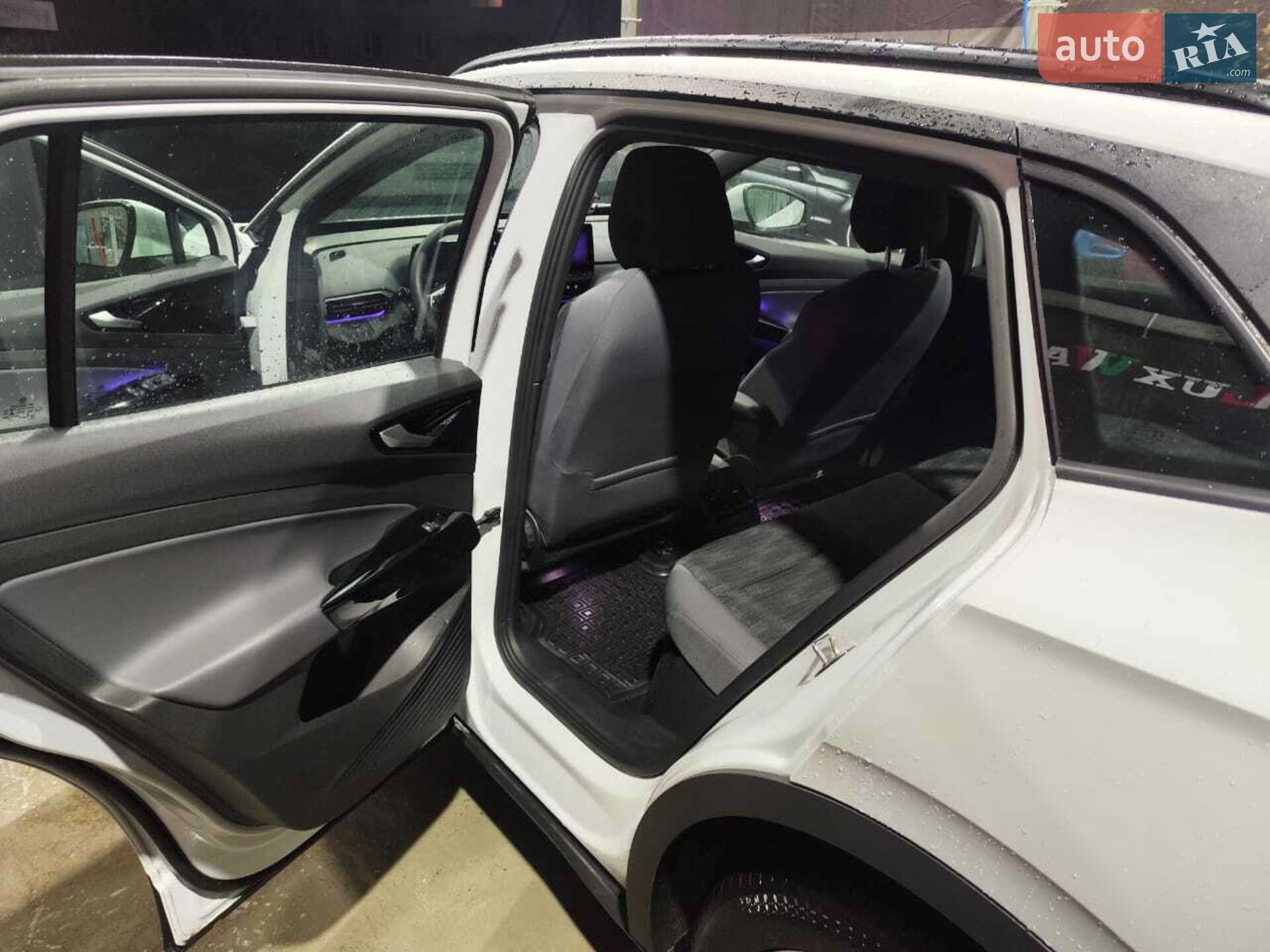 Volkswagen ID.4 2022 VIN WVGZZZE2ZNP028789 фото оголошення 14 з 18