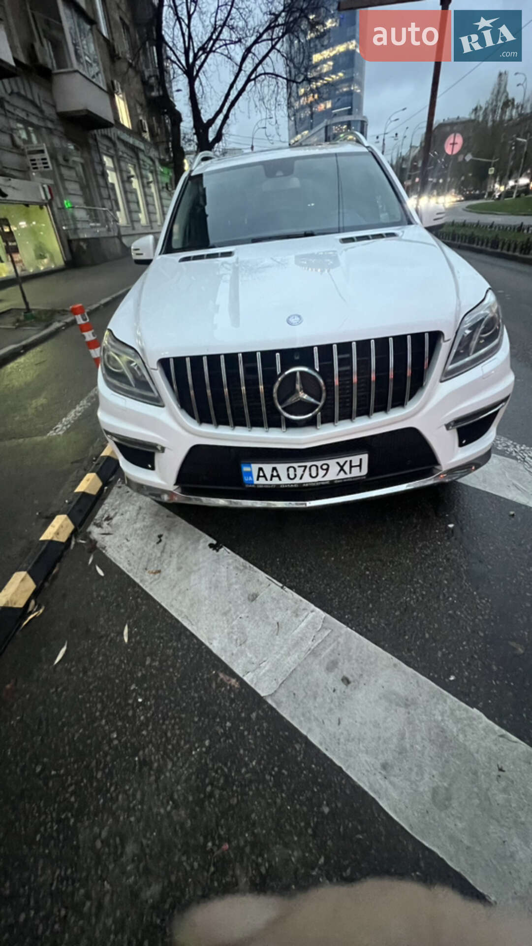 Mercedes-Benz GL-Class 2015 VIN WDC1668241A590973 фото оголошення 4 з 55