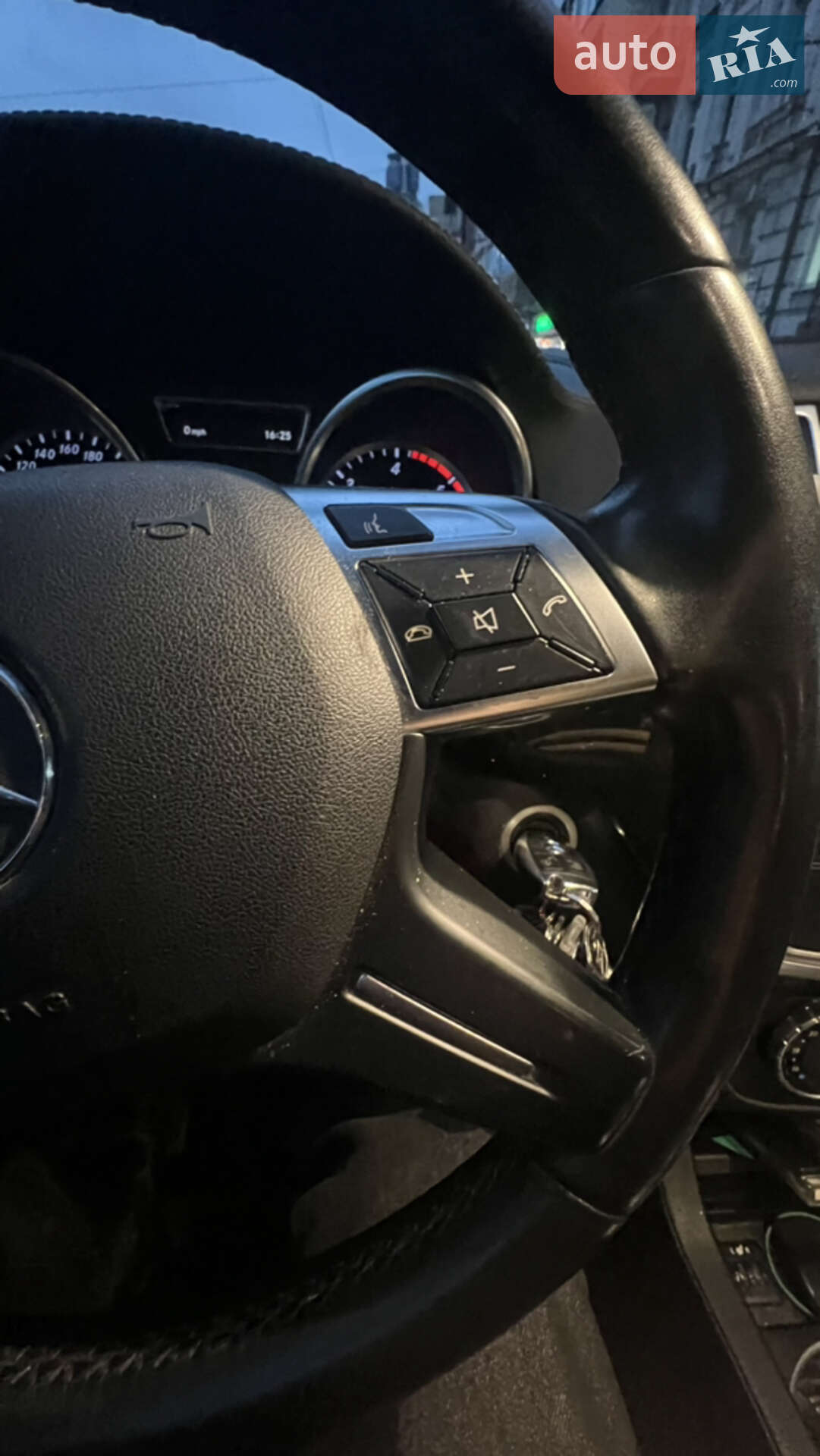 Mercedes-Benz GL-Class 2015 VIN WDC1668241A590973 фото оголошення 12 з 55