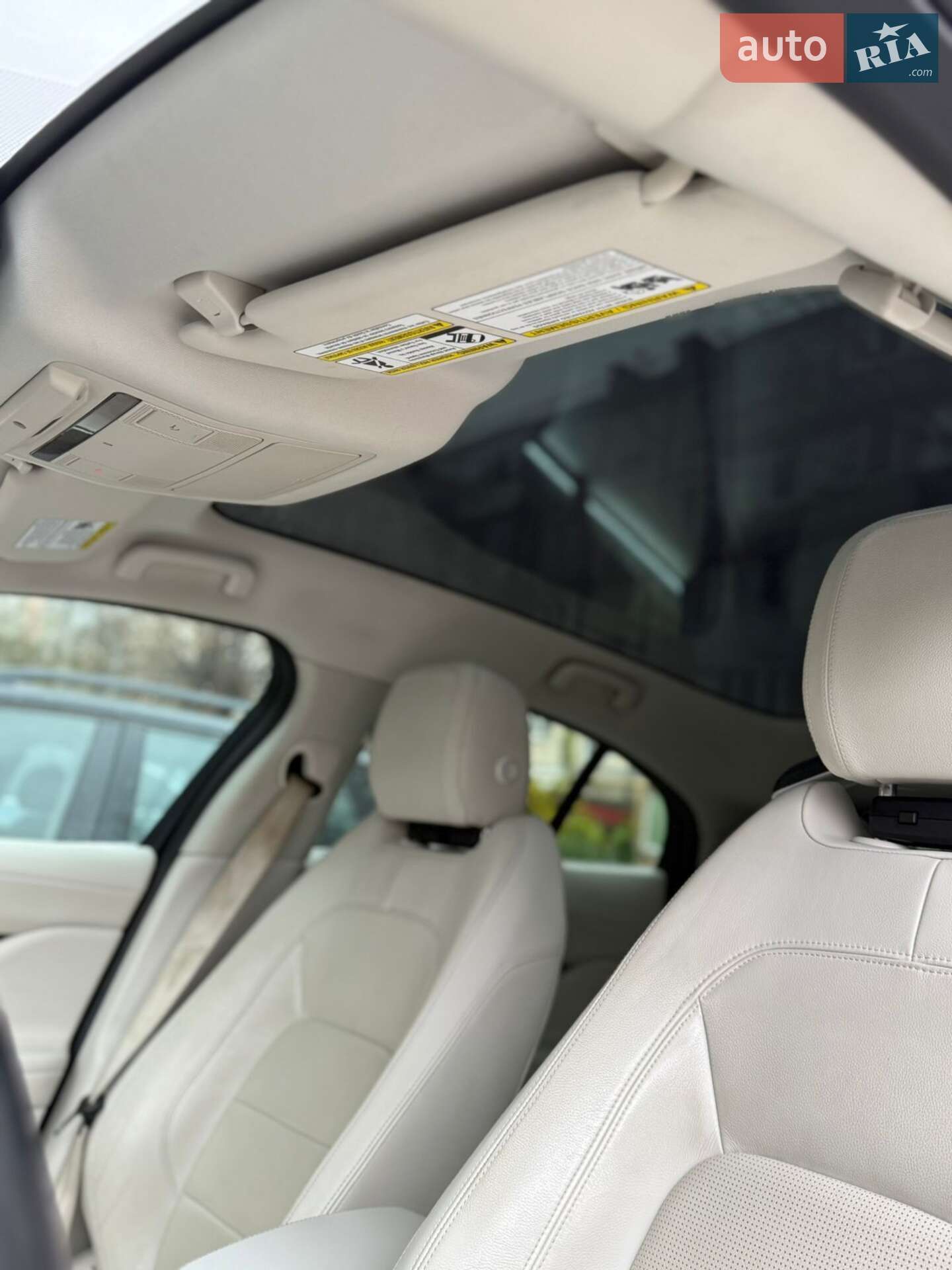Jaguar I-Pace 2019 VIN SADHB2S14L1F84780 фото оголошення 12 з 20