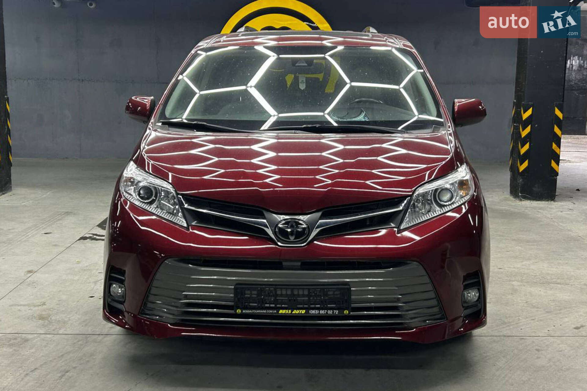 Toyota Sienna 2018 VIN 5TDYZ3DC9KS996137 фото оголошення 2 з 23