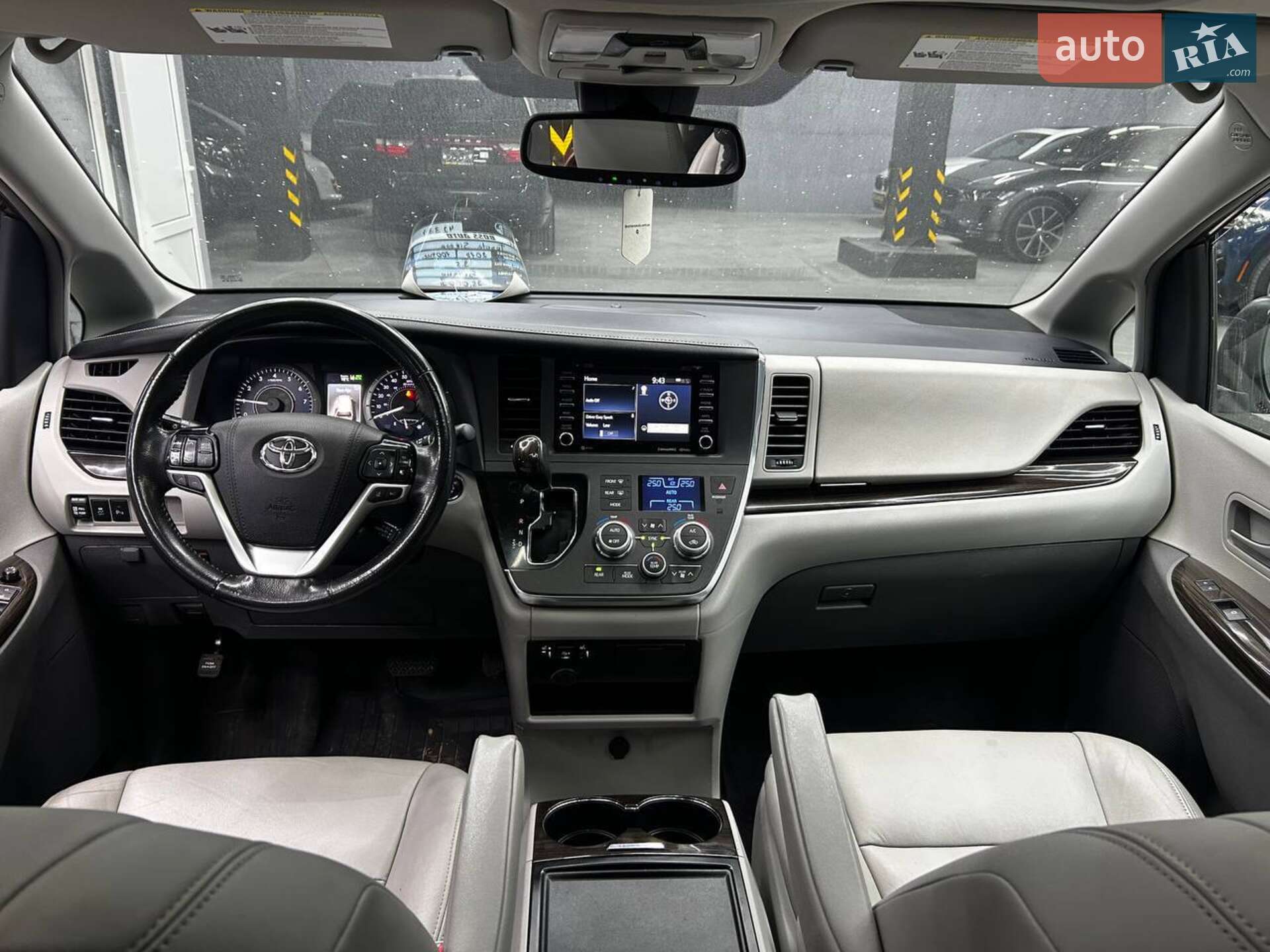 Toyota Sienna 2018 VIN 5TDYZ3DC9KS996137 фото оголошення 15 з 23