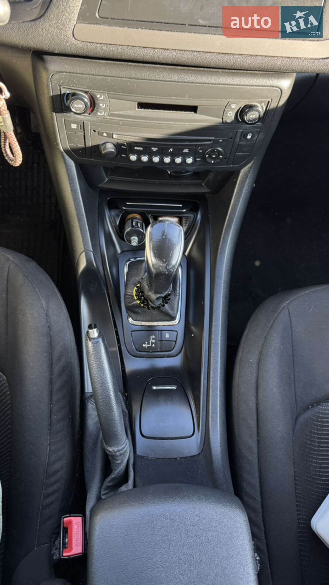 Citroen C5 2013 VIN VF7RD9HD8DL512686 фото оголошення 12 з 14