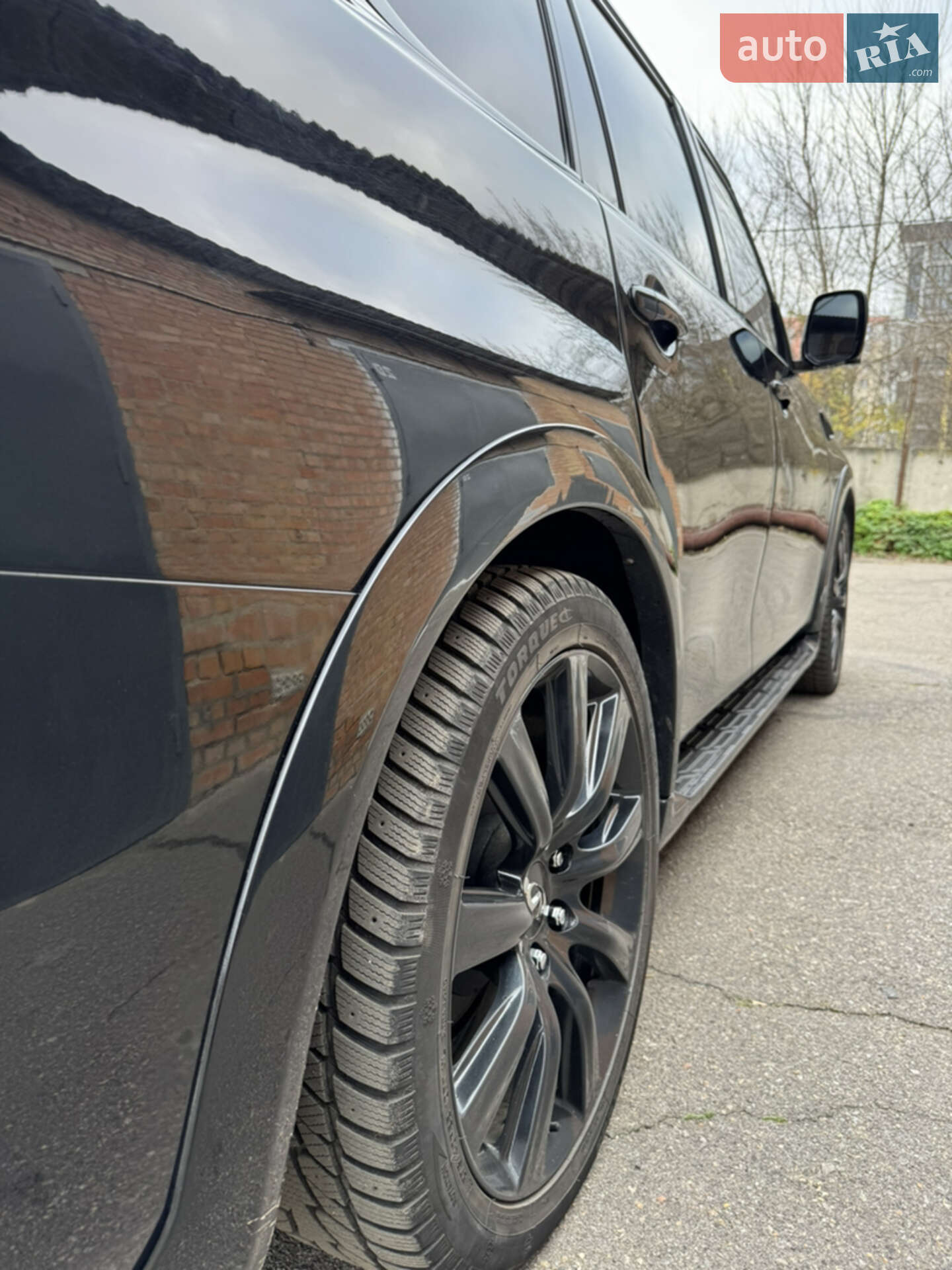 Infiniti QX56 2011 VIN JN1JANZ62U0001577 фото оголошення 16 з 26