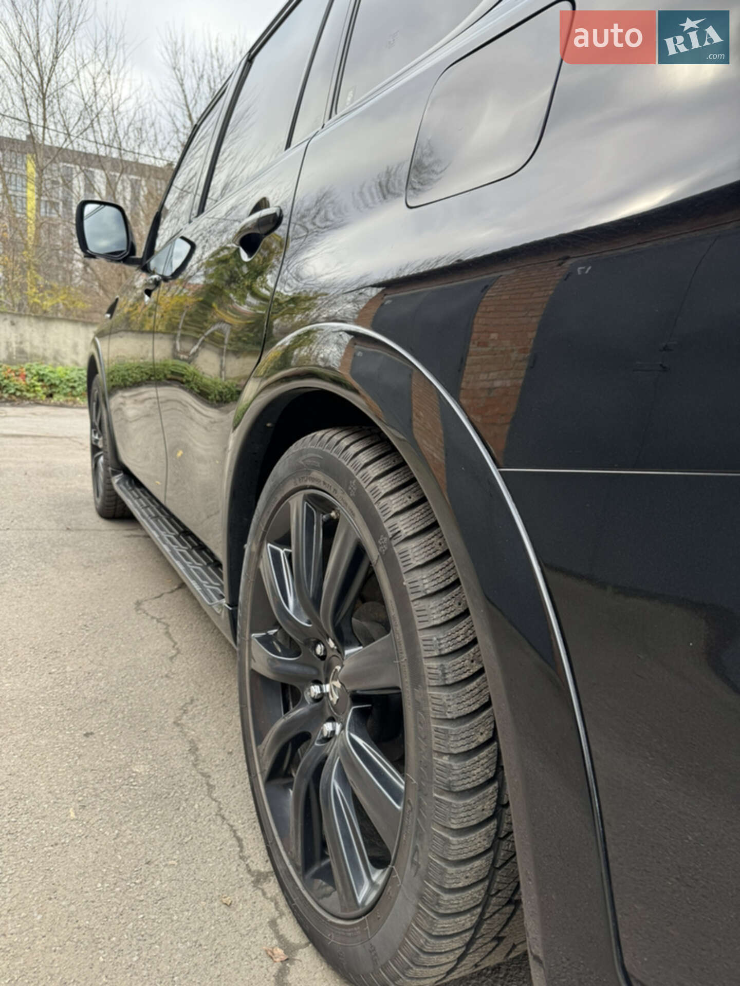 Infiniti QX56 2011 VIN JN1JANZ62U0001577 фото оголошення 17 з 26