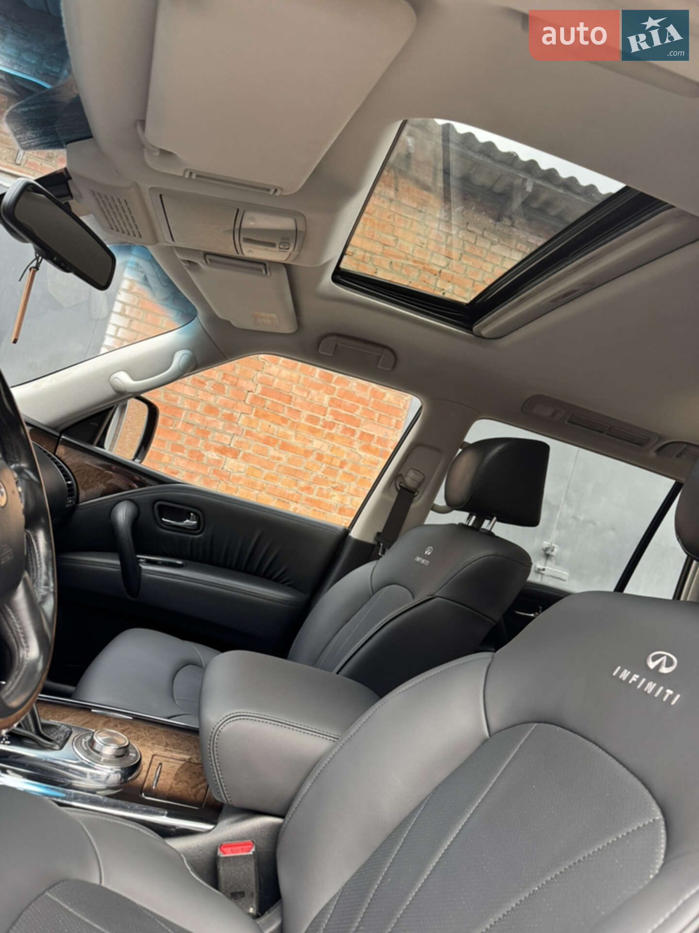Infiniti QX56 2011 VIN JN1JANZ62U0001577 фото оголошення 24 з 26