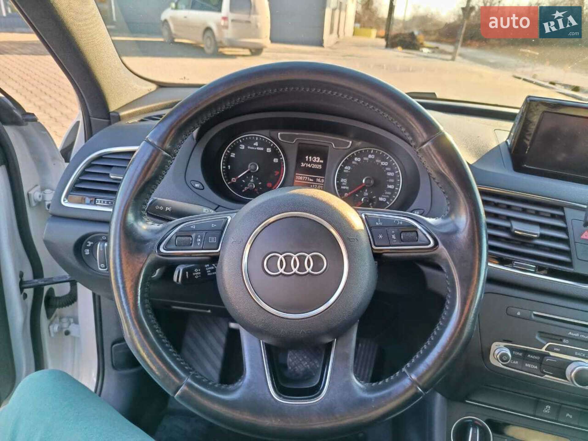 Audi Q3 2015 VIN WA1BFCFS9GR014125 фото оголошення 17 з 19