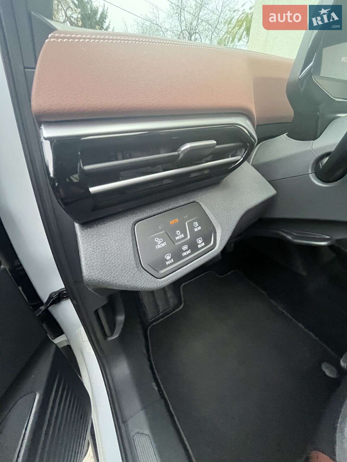 Volkswagen ID.4 2021 VIN WVGZZZE2ZMP055675 фото оголошення 18 з 48