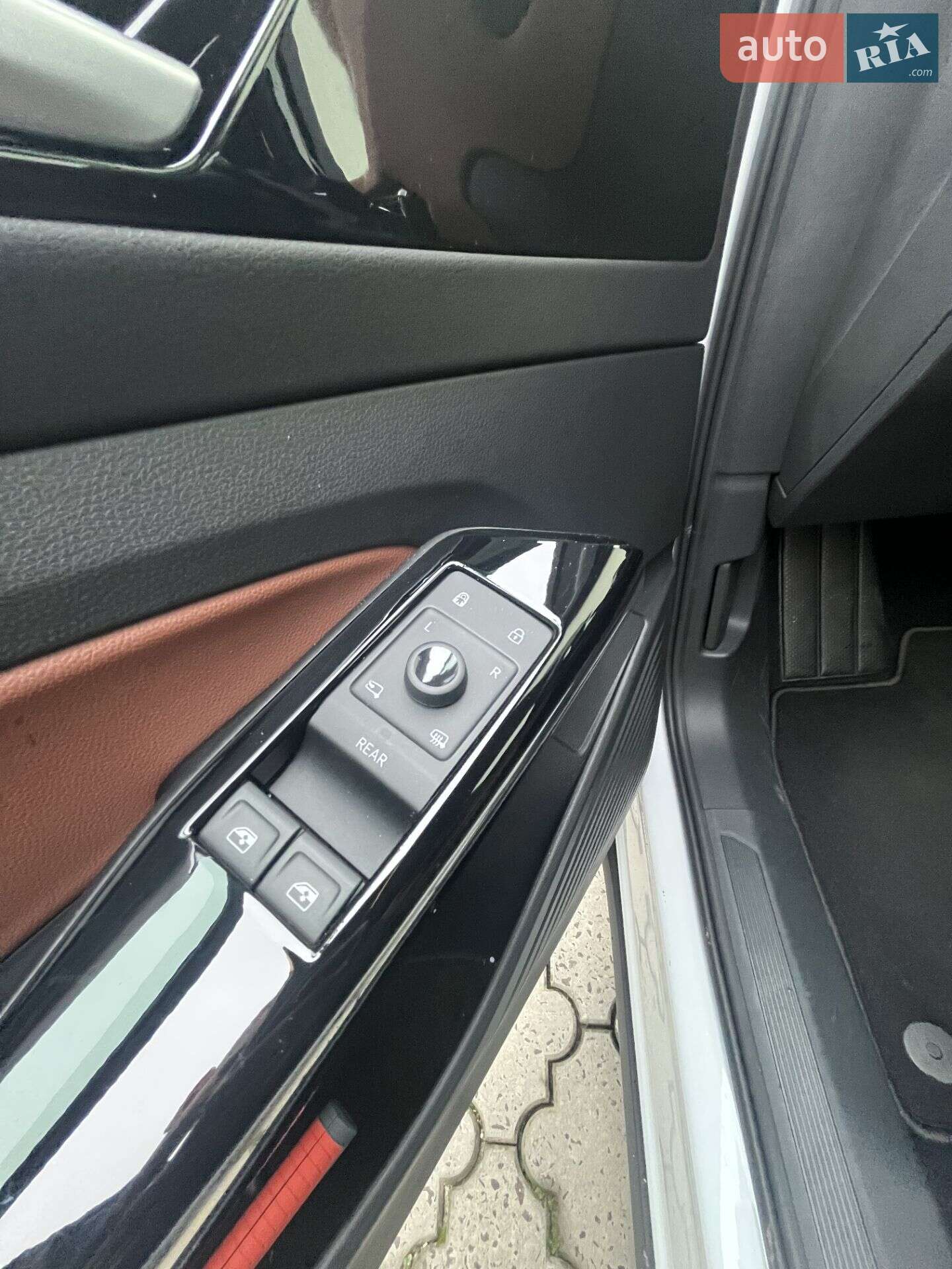 Volkswagen ID.4 2021 VIN WVGZZZE2ZMP055675 фото оголошення 19 з 48