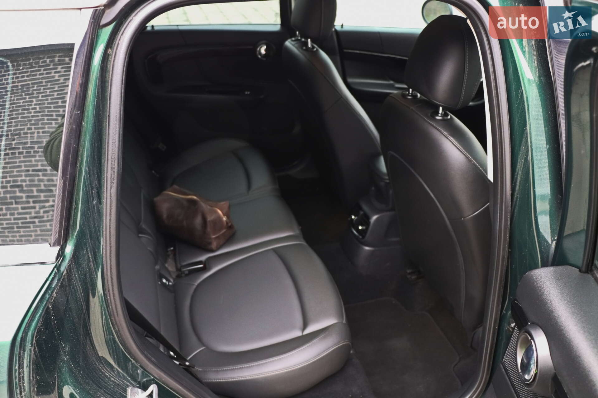MINI Countryman 2018 VIN WMZYS7C57K3F46859 фото оголошення 14 з 32