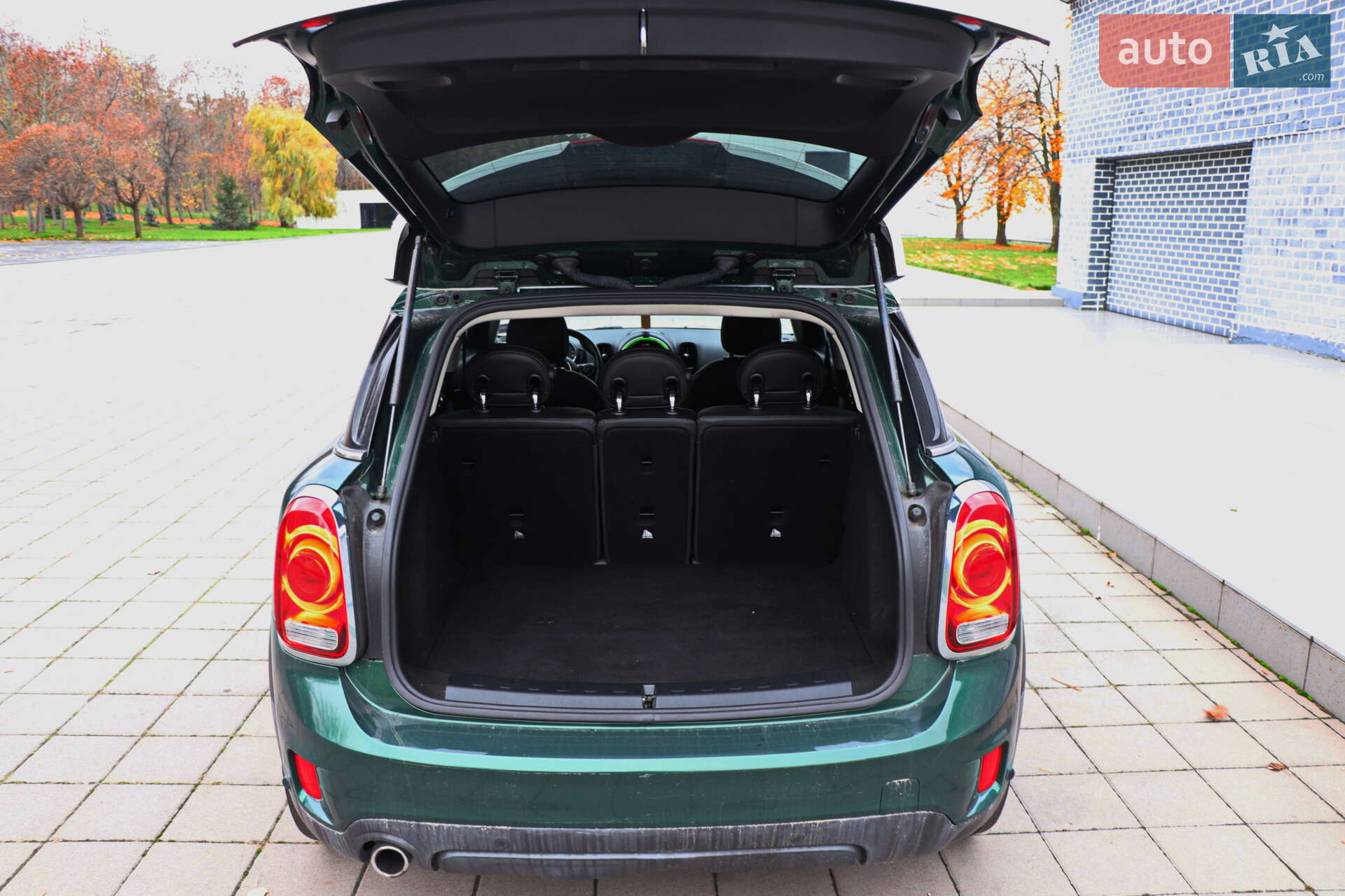 MINI Countryman 2018 VIN WMZYS7C57K3F46859 фото оголошення 23 з 32