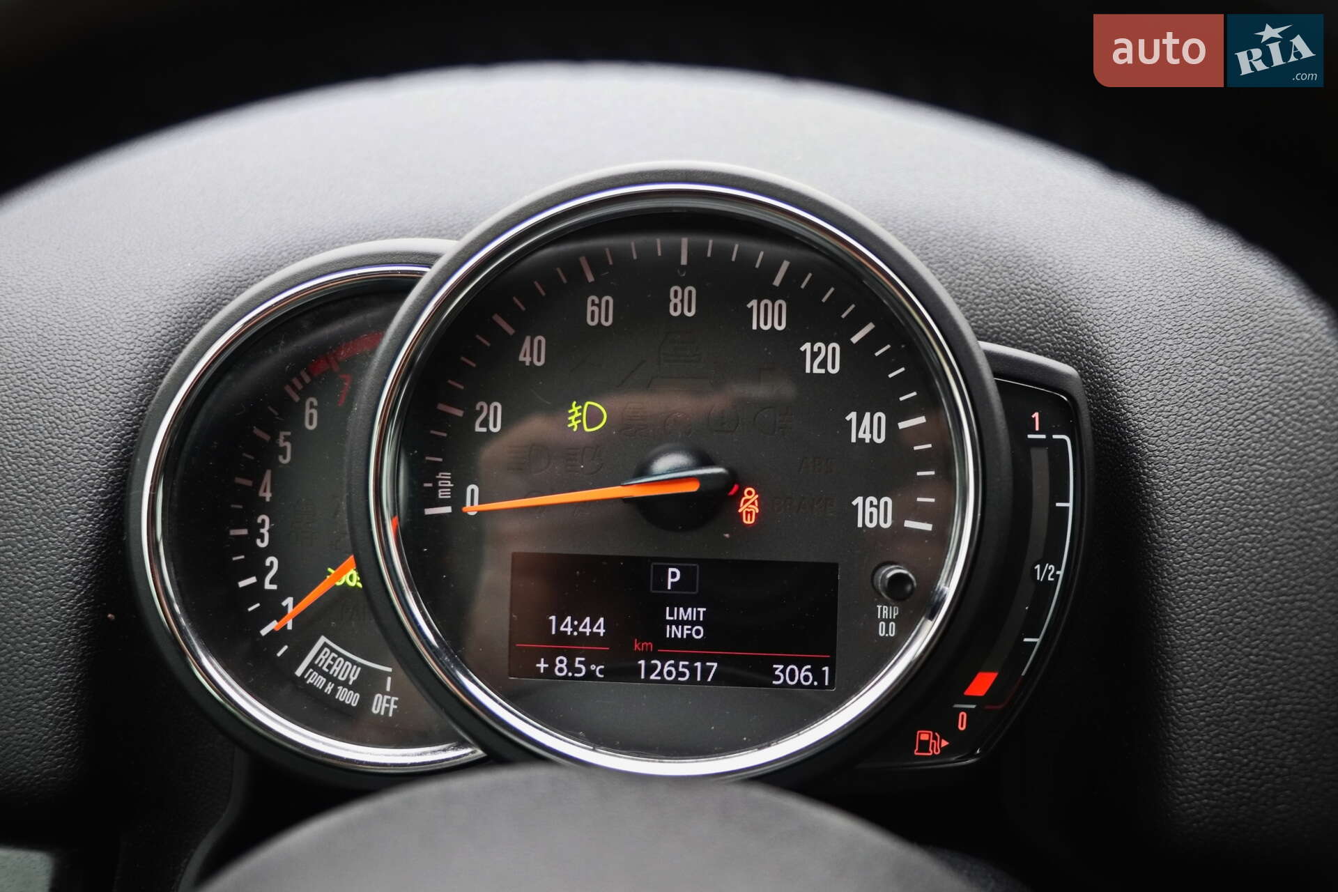 MINI Countryman 2018 VIN WMZYS7C57K3F46859 фото оголошення 19 з 32