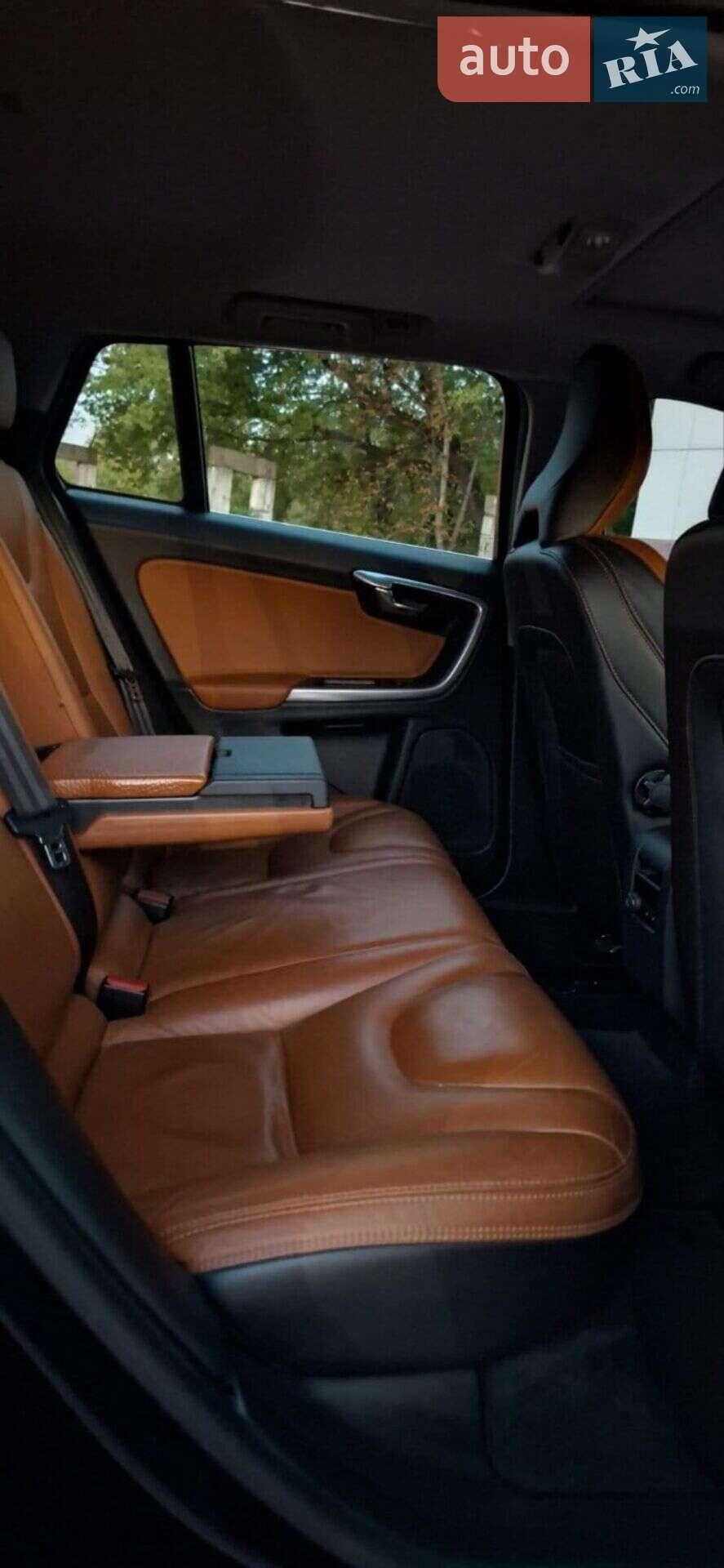 Volvo V60 2014 VIN YV1GWAA50E1204832 фото оголошення 6 з 20
