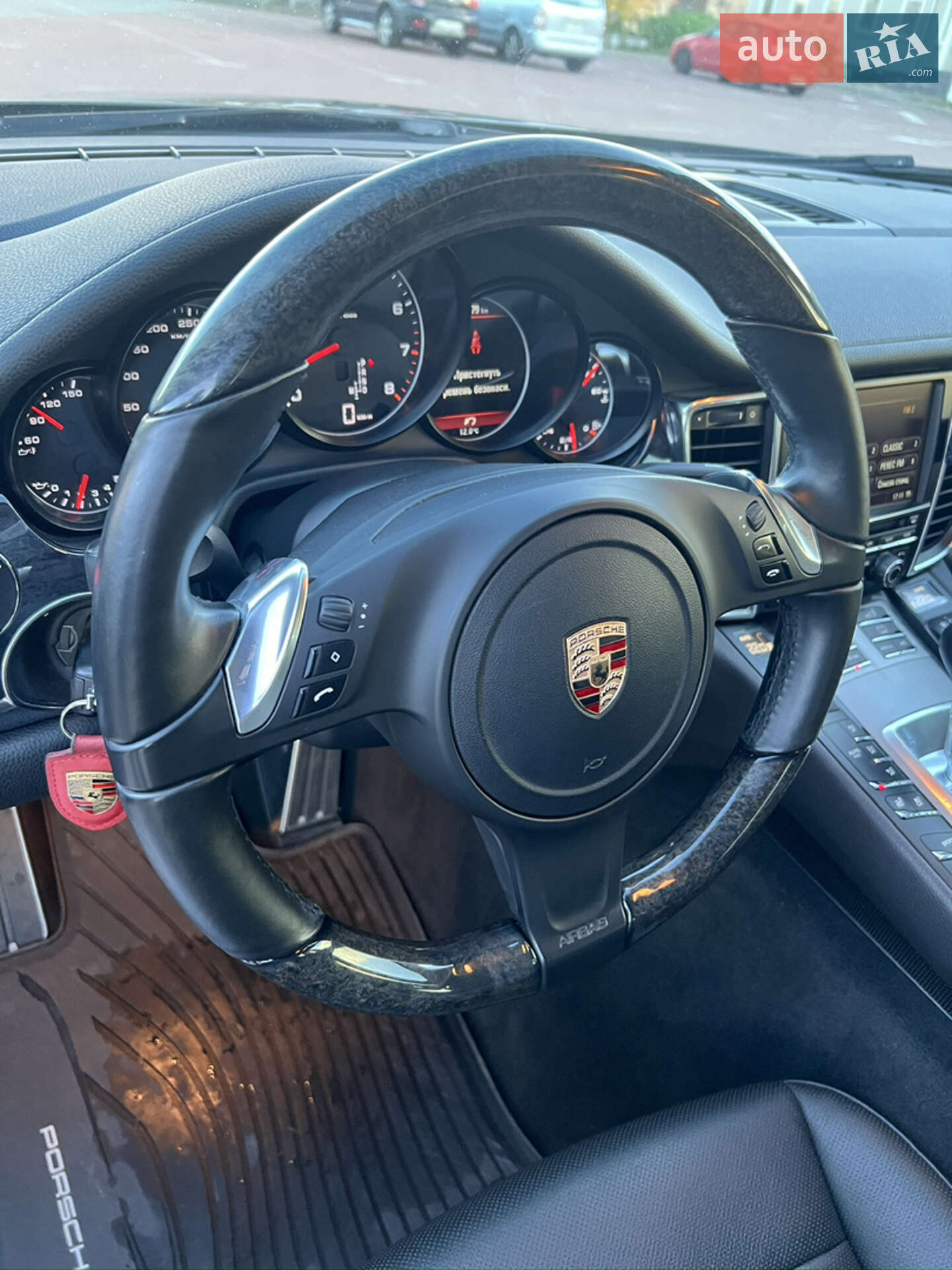 Porsche Panamera 2013 VIN WP0ZZZ97ZEL000860 фото оголошення 18 з 55