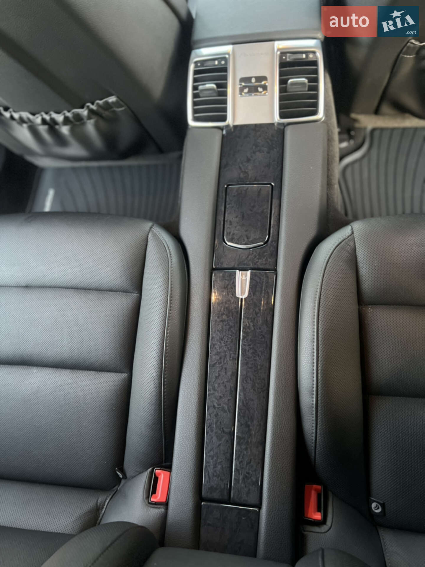 Porsche Panamera 2013 VIN WP0ZZZ97ZEL000860 фото оголошення 28 з 55