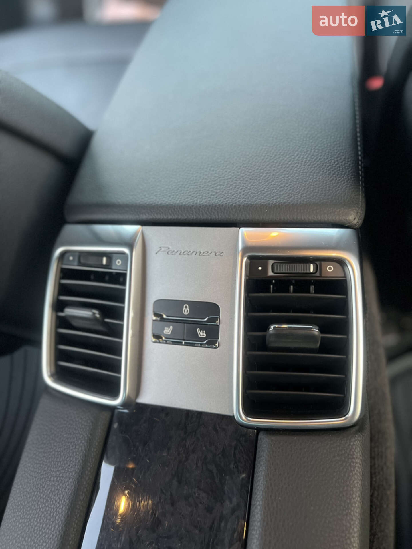 Porsche Panamera 2013 VIN WP0ZZZ97ZEL000860 фото оголошення 36 з 55
