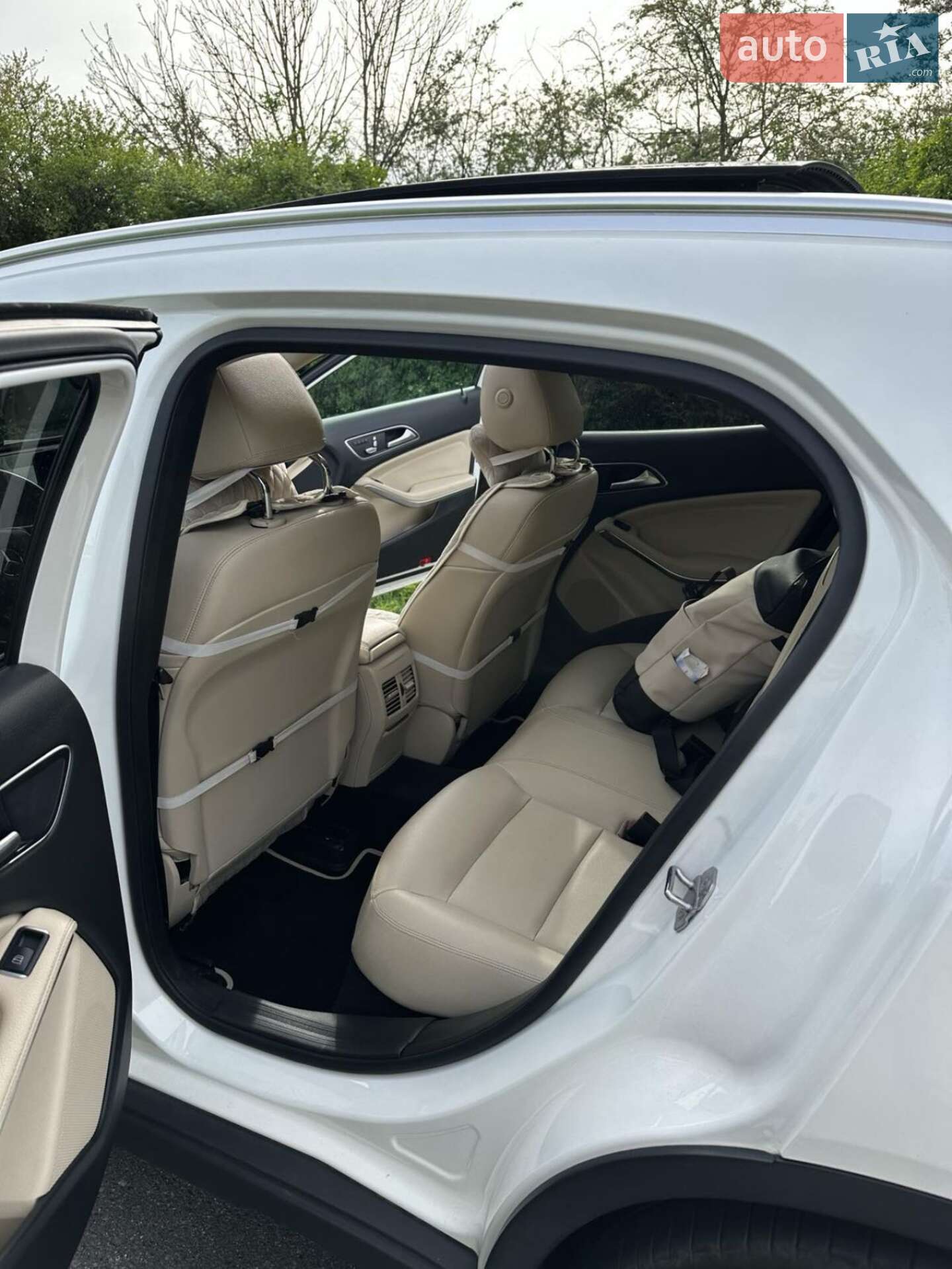 Mercedes-Benz GLA-Class 2018 VIN WDCTG4GB3KJ551330 фото оголошення 2 з 10
