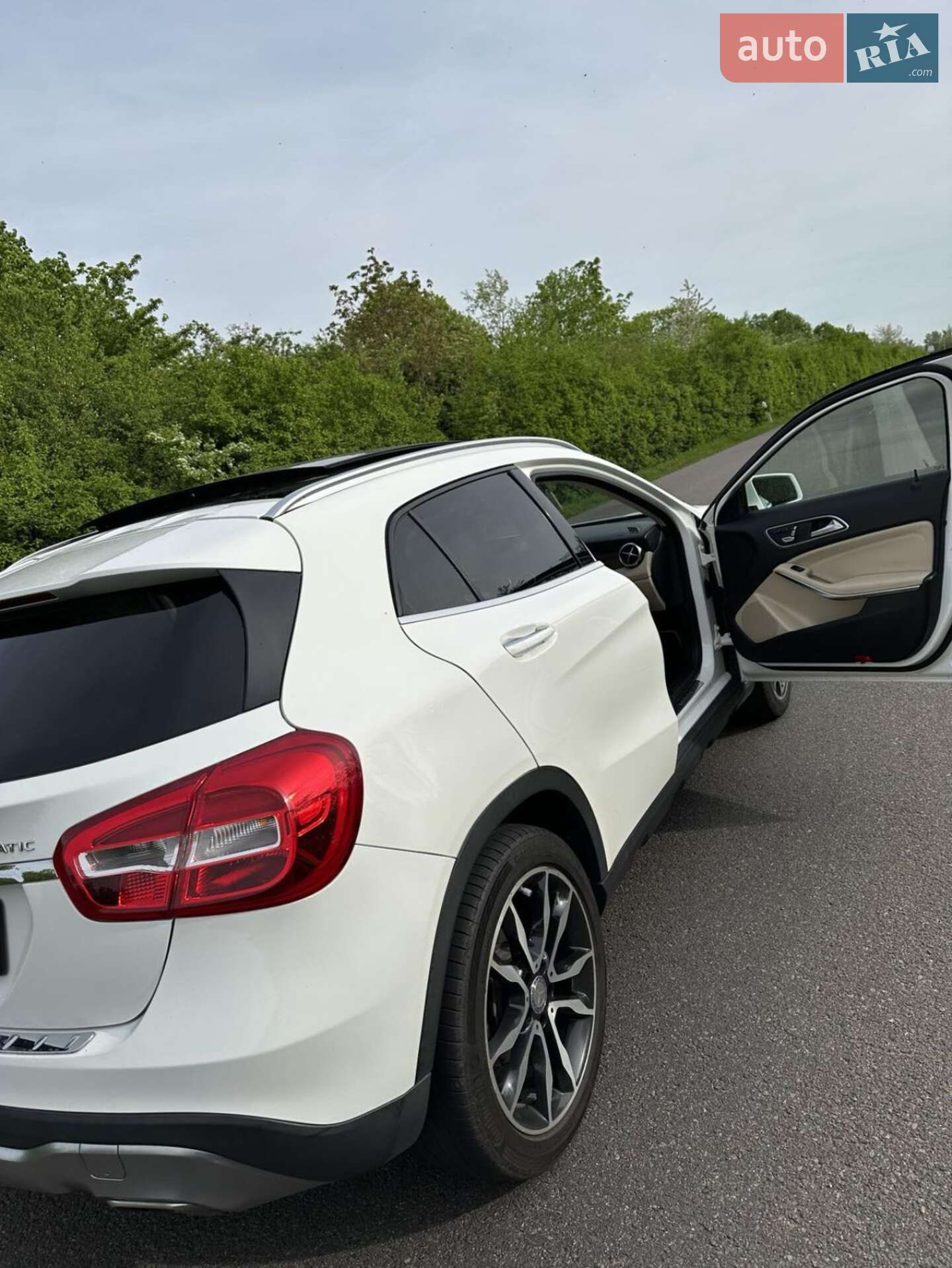 Mercedes-Benz GLA-Class 2018 VIN WDCTG4GB3KJ551330 фото оголошення 4 з 10