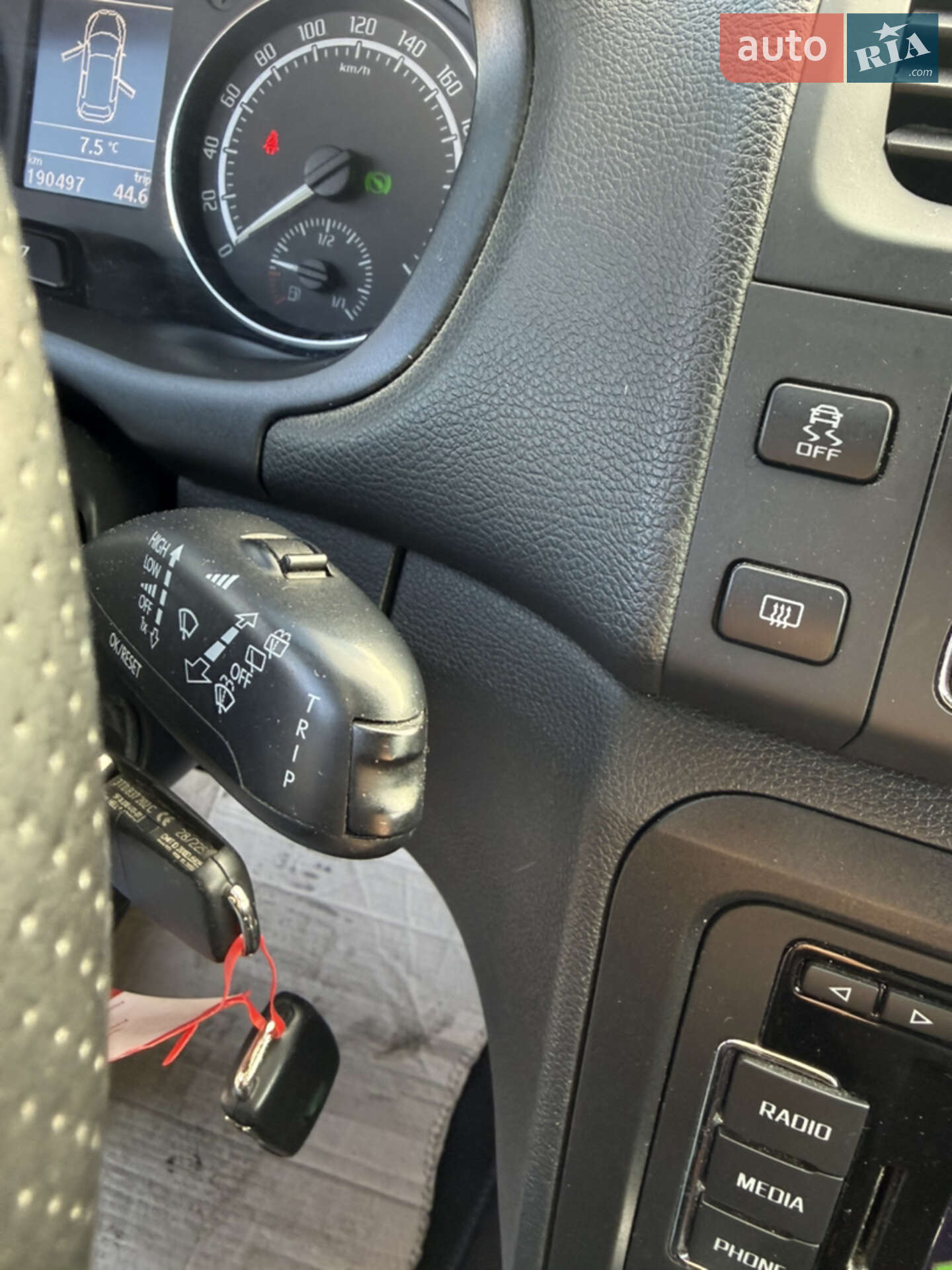 Skoda Fabia 2011 VIN TMBEP65J9B3122959 фото оголошення 9 з 12