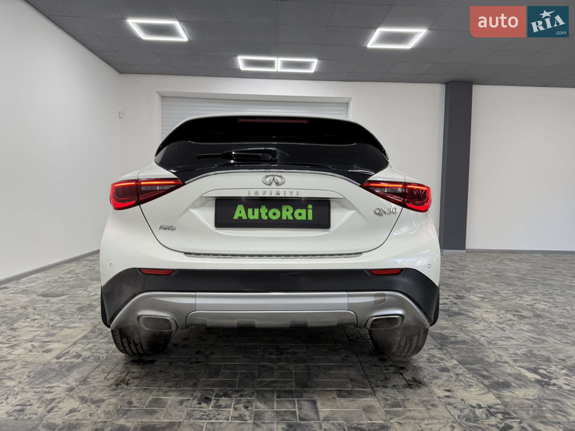 Infiniti QX30 2016 VIN SJKCH5CR0HA032298 фото оголошення 6 з 27