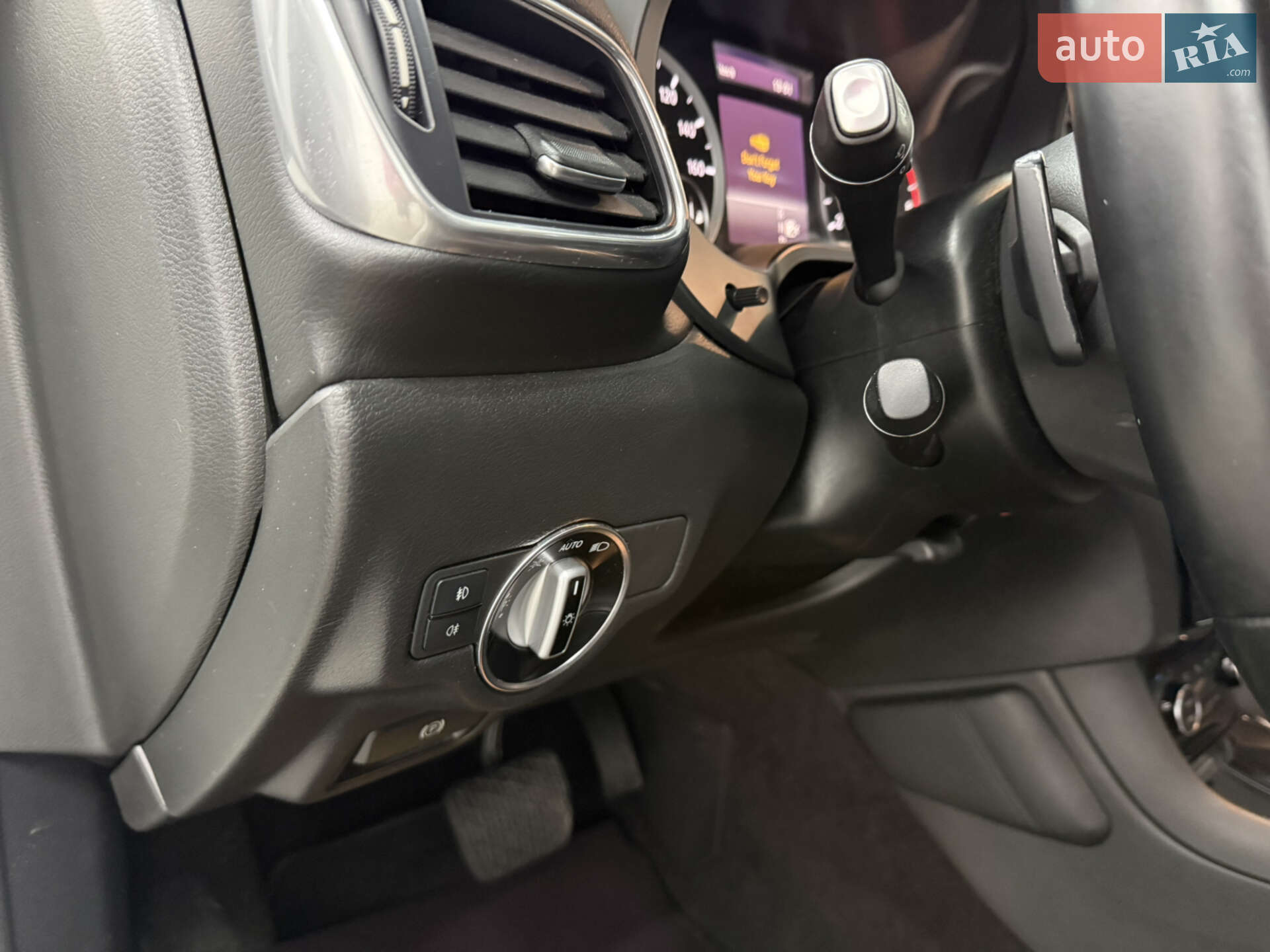 Infiniti QX30 2016 VIN SJKCH5CR0HA032298 фото оголошення 15 з 27