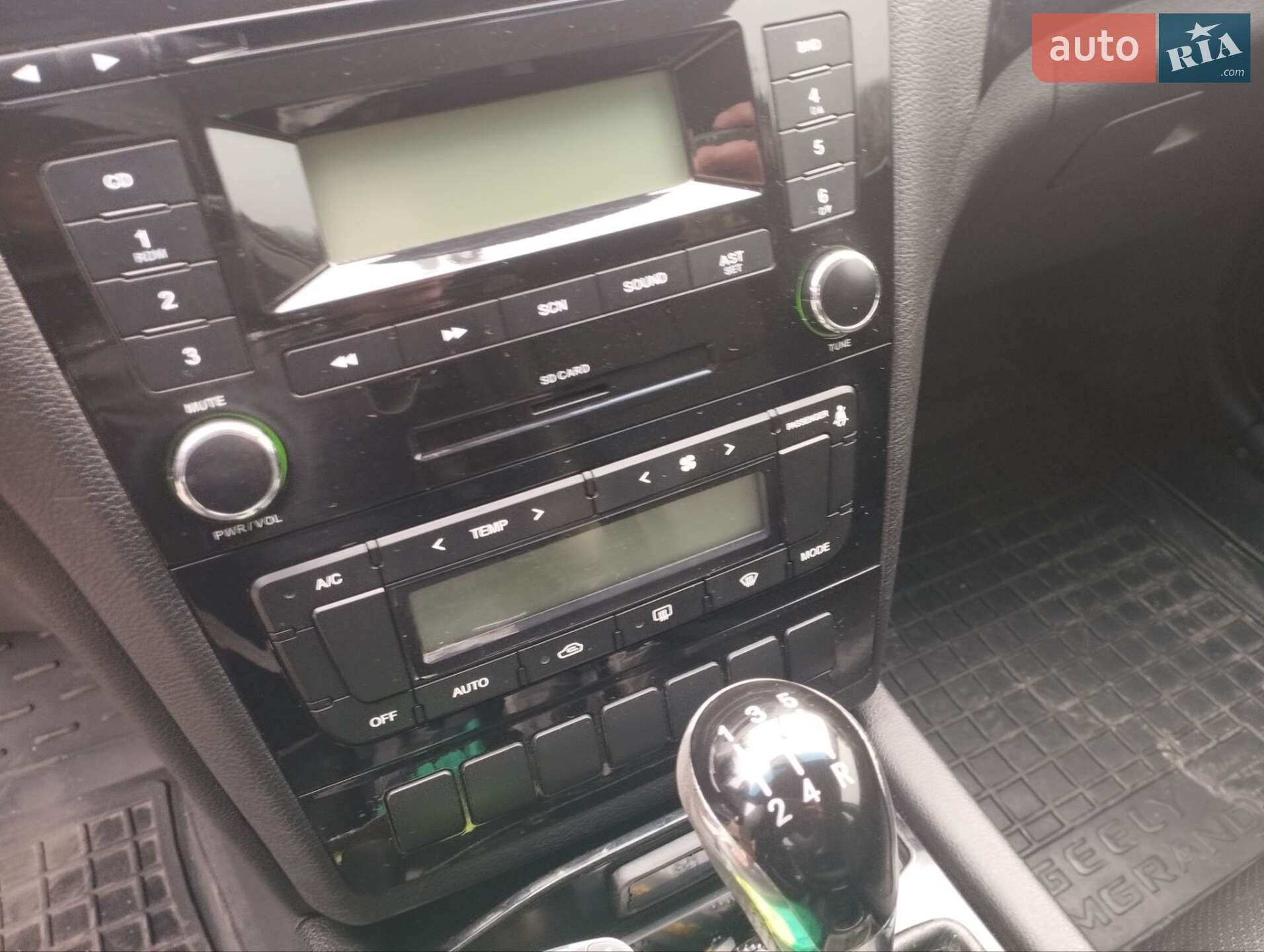 Geely Emgrand 8 (EC8) 2014 VIN Y7WGC1M20E0028946 фото оголошення 65 з 88