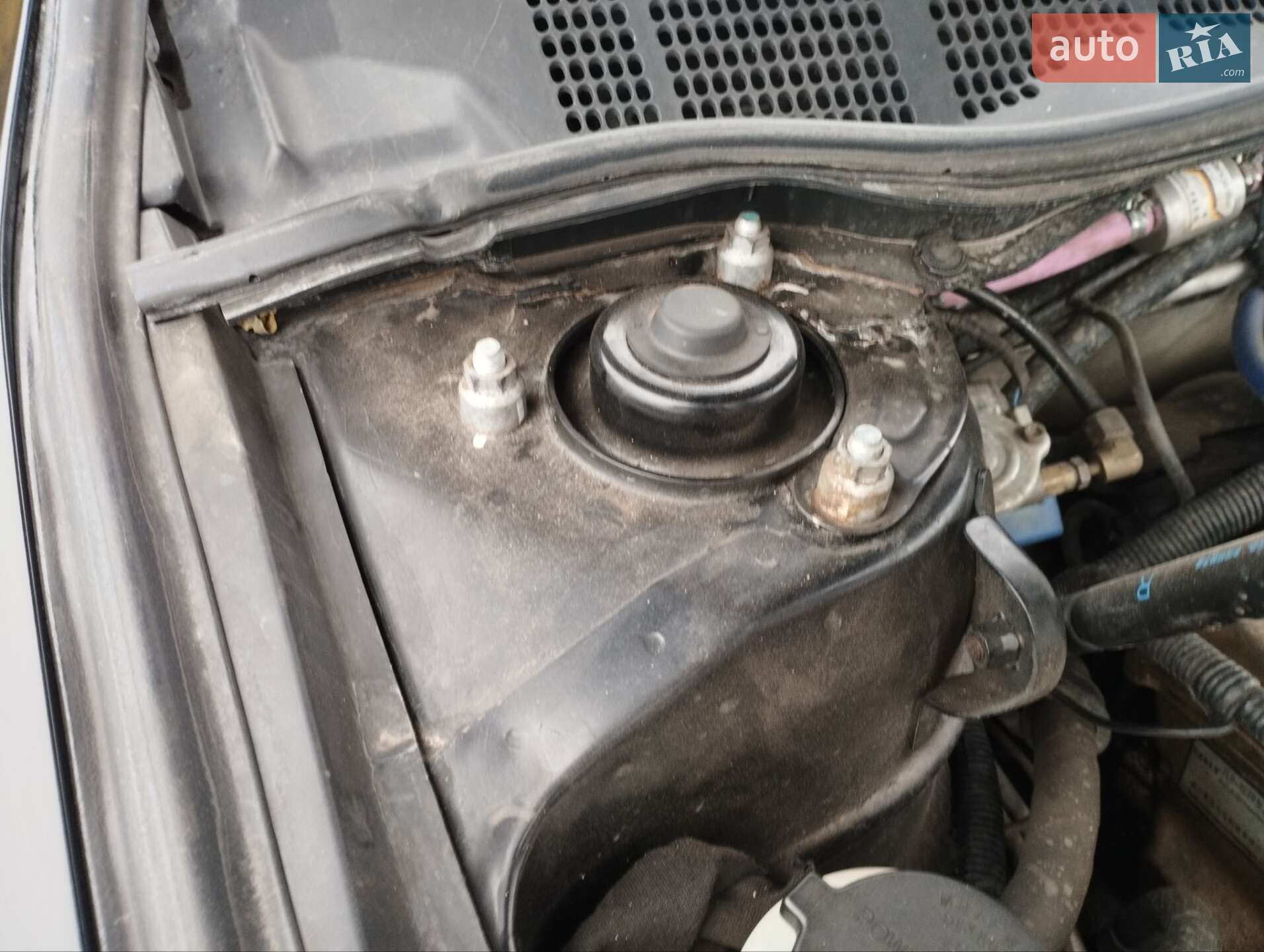 Geely Emgrand 8 (EC8) 2014 VIN Y7WGC1M20E0028946 фото оголошення 86 з 88