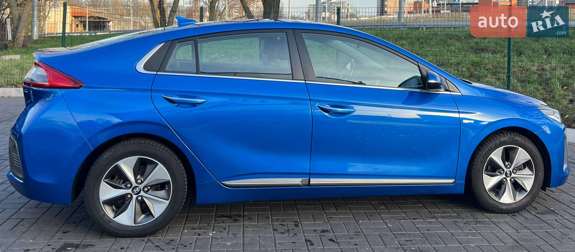 Hyundai Ioniq 2018 VIN KMHC851HFHU022118 фото оголошення 5 з 15