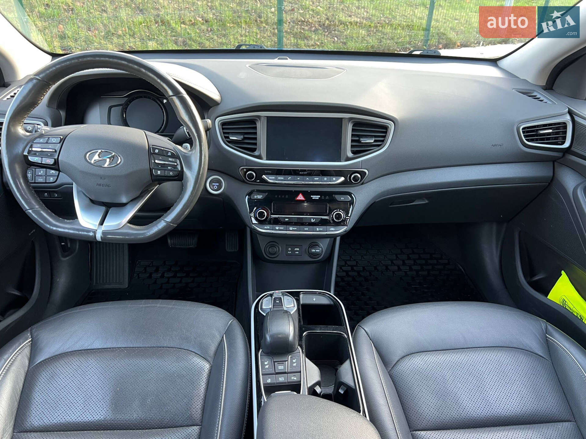 Hyundai Ioniq 2018 VIN KMHC851HFHU022118 фото оголошення 13 з 15