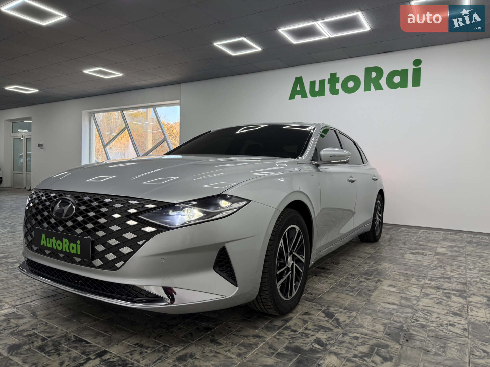 Hyundai Grandeur 2020 VIN KMHF341NBLA378072 фото оголошення 8 з 32
